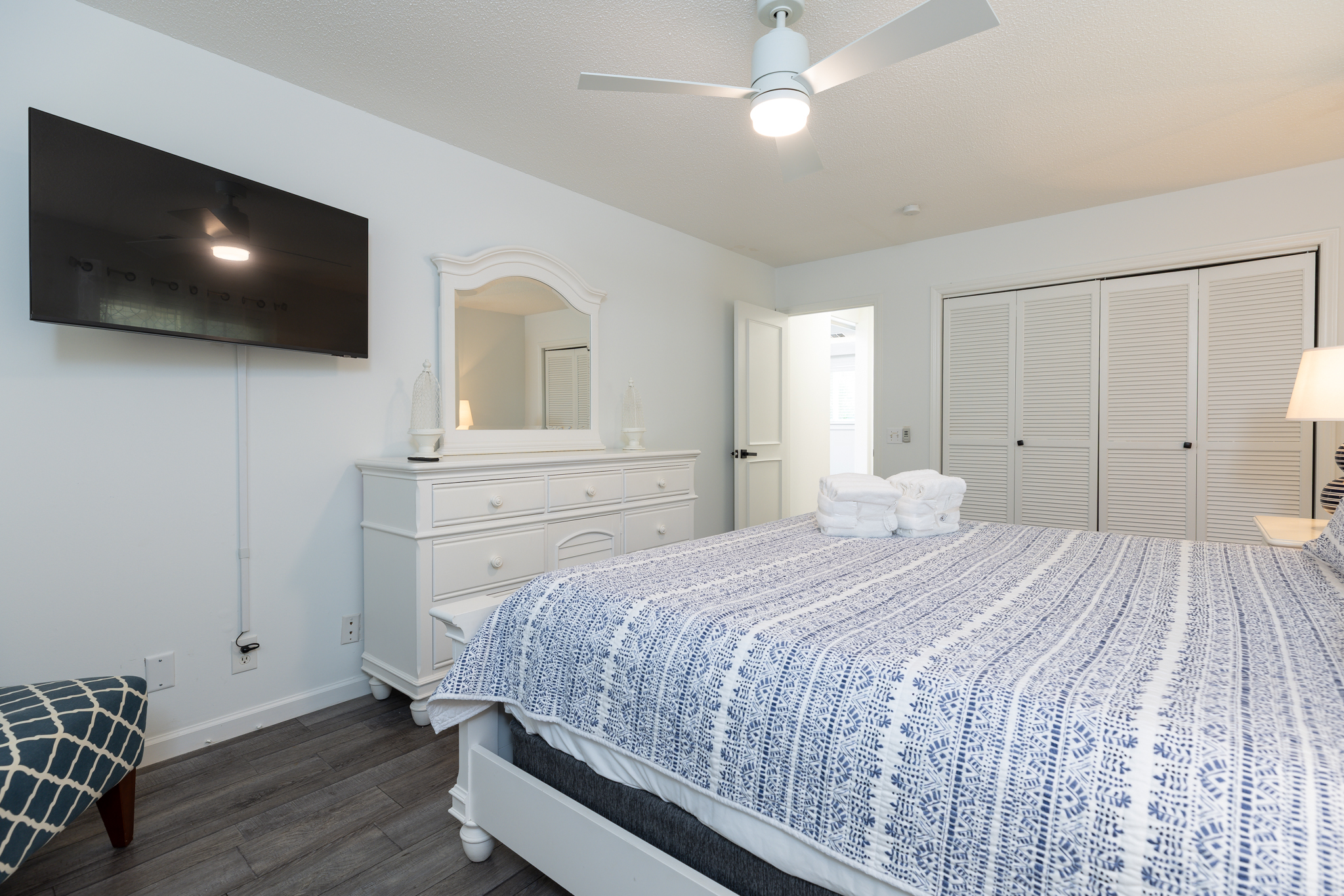 10 Lawton Road | Photo 16