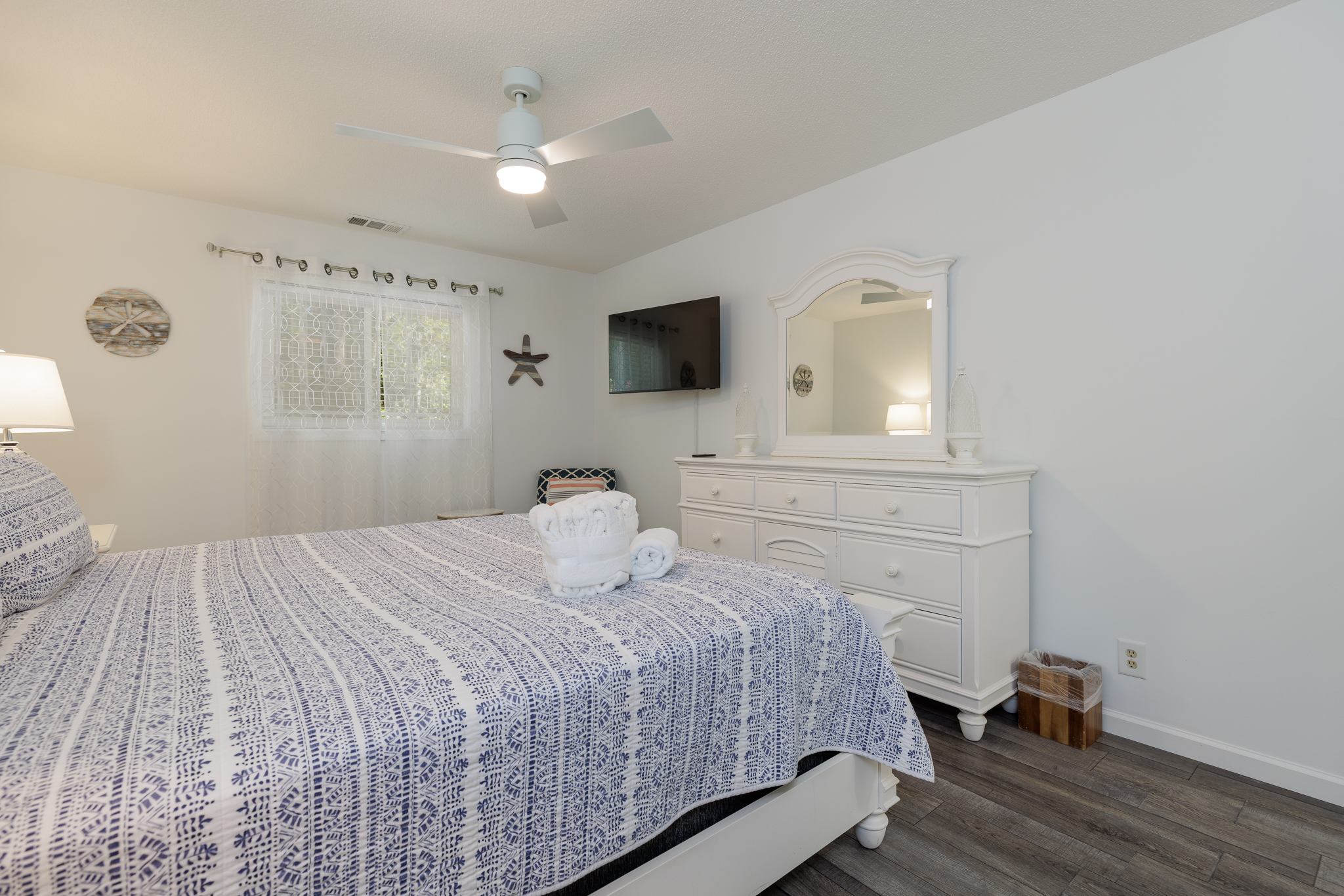 10 Lawton Road | Photo 15