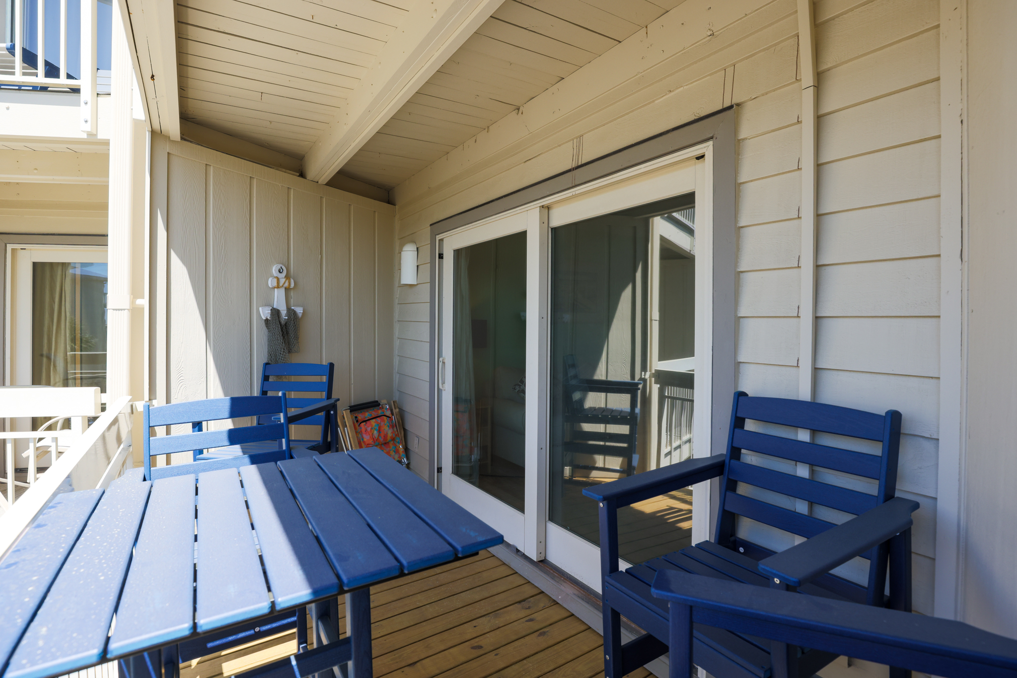 231 Breakers | Photo 16