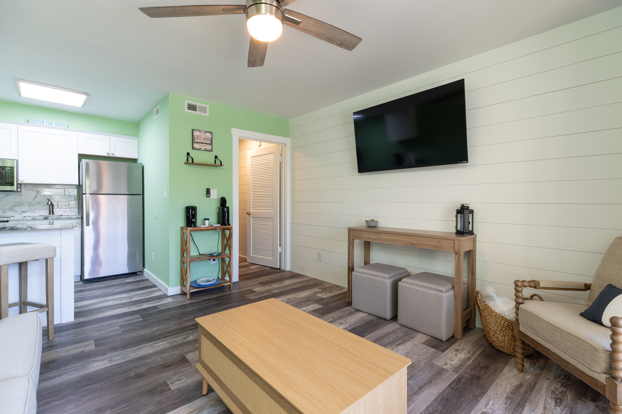 231 Breakers | Photo 5