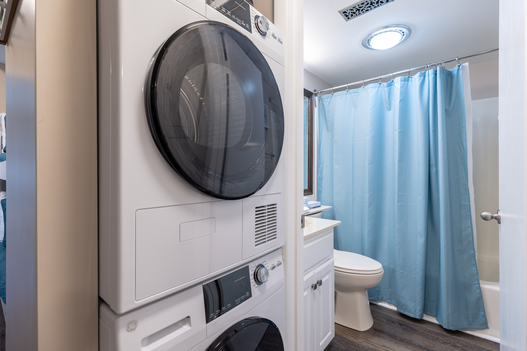 233 Breakers | Photo 9