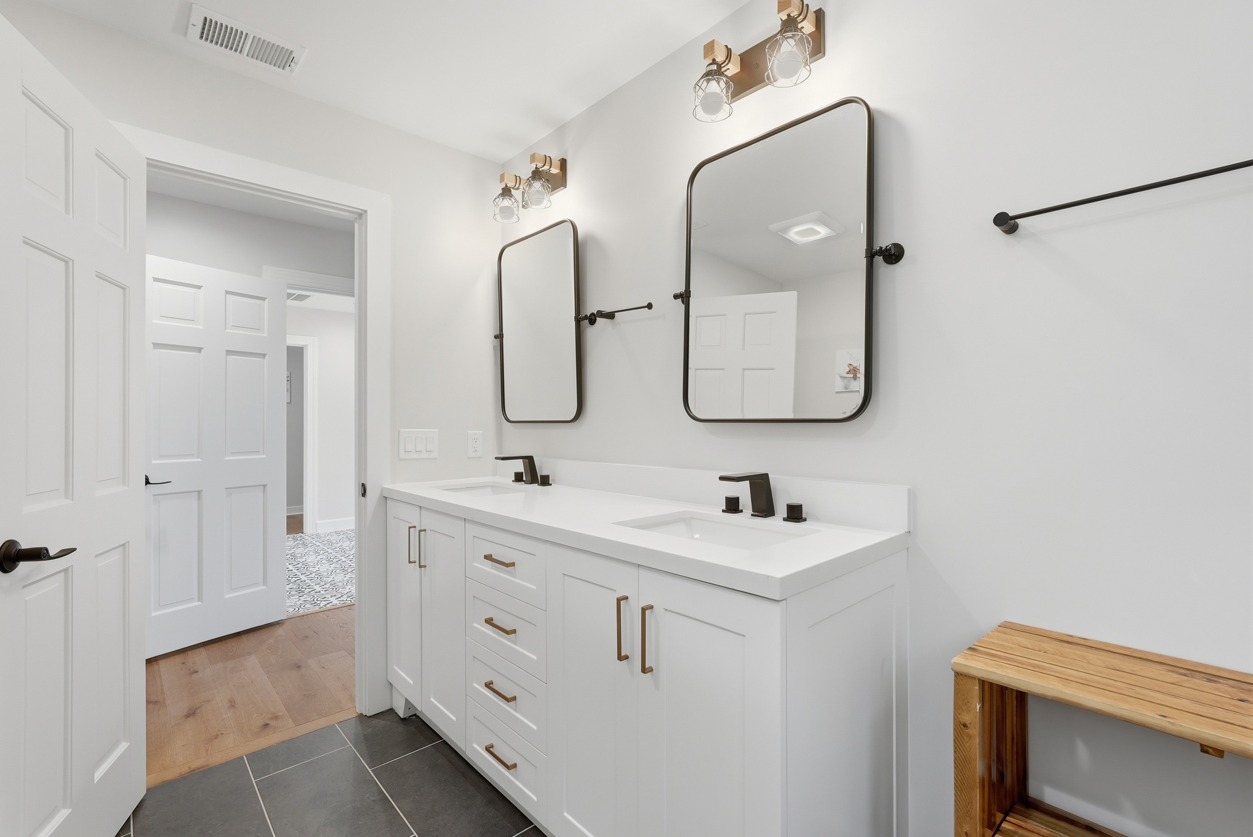 153 Mooring Buoy | Photo 21