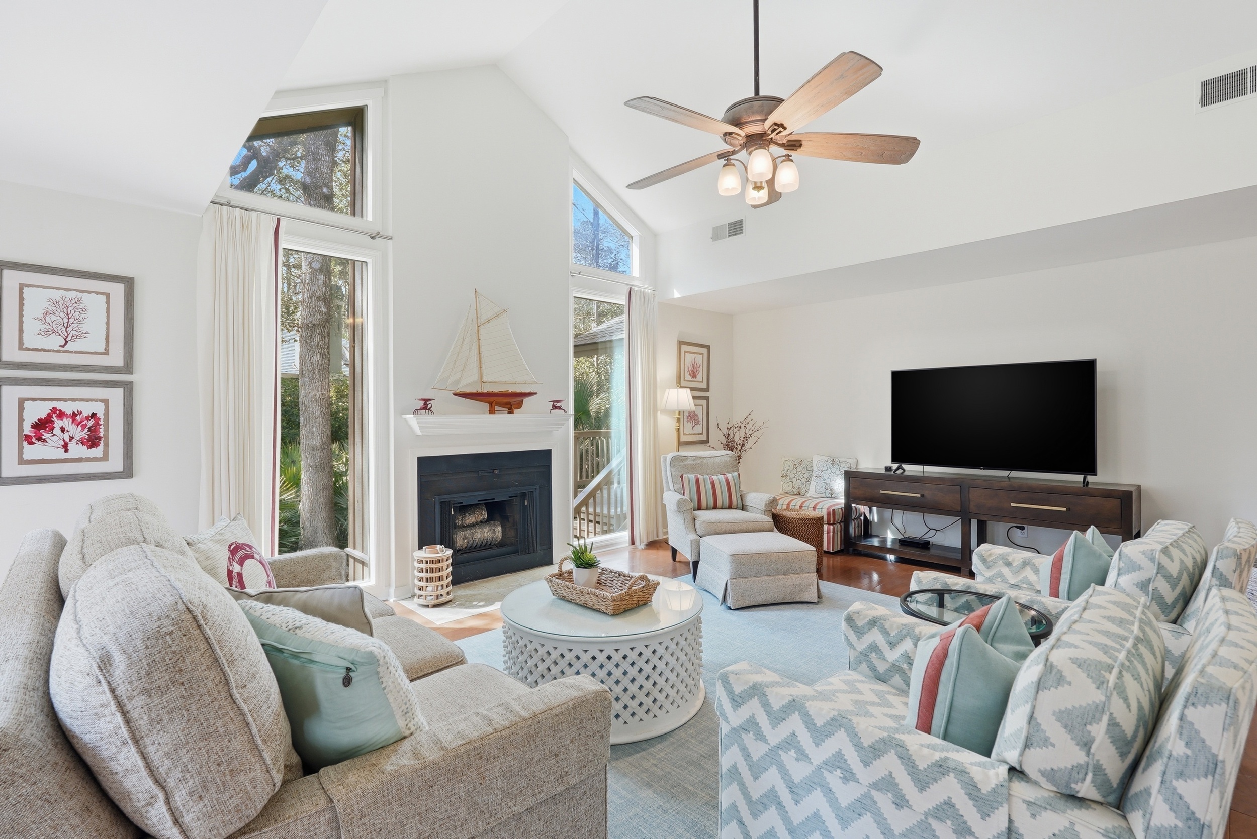 11 Hollyberry Lane | Photo 3