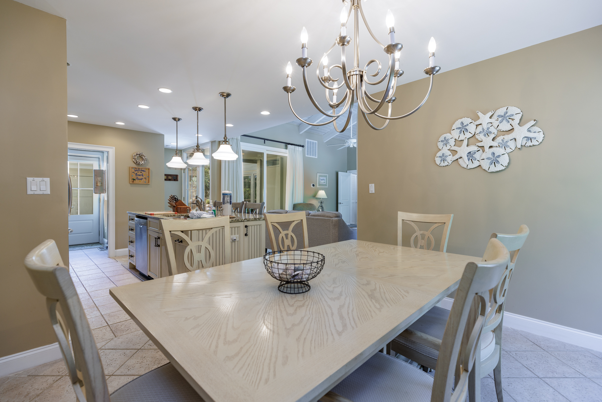 1586 Lagoon Villas | Photo 8