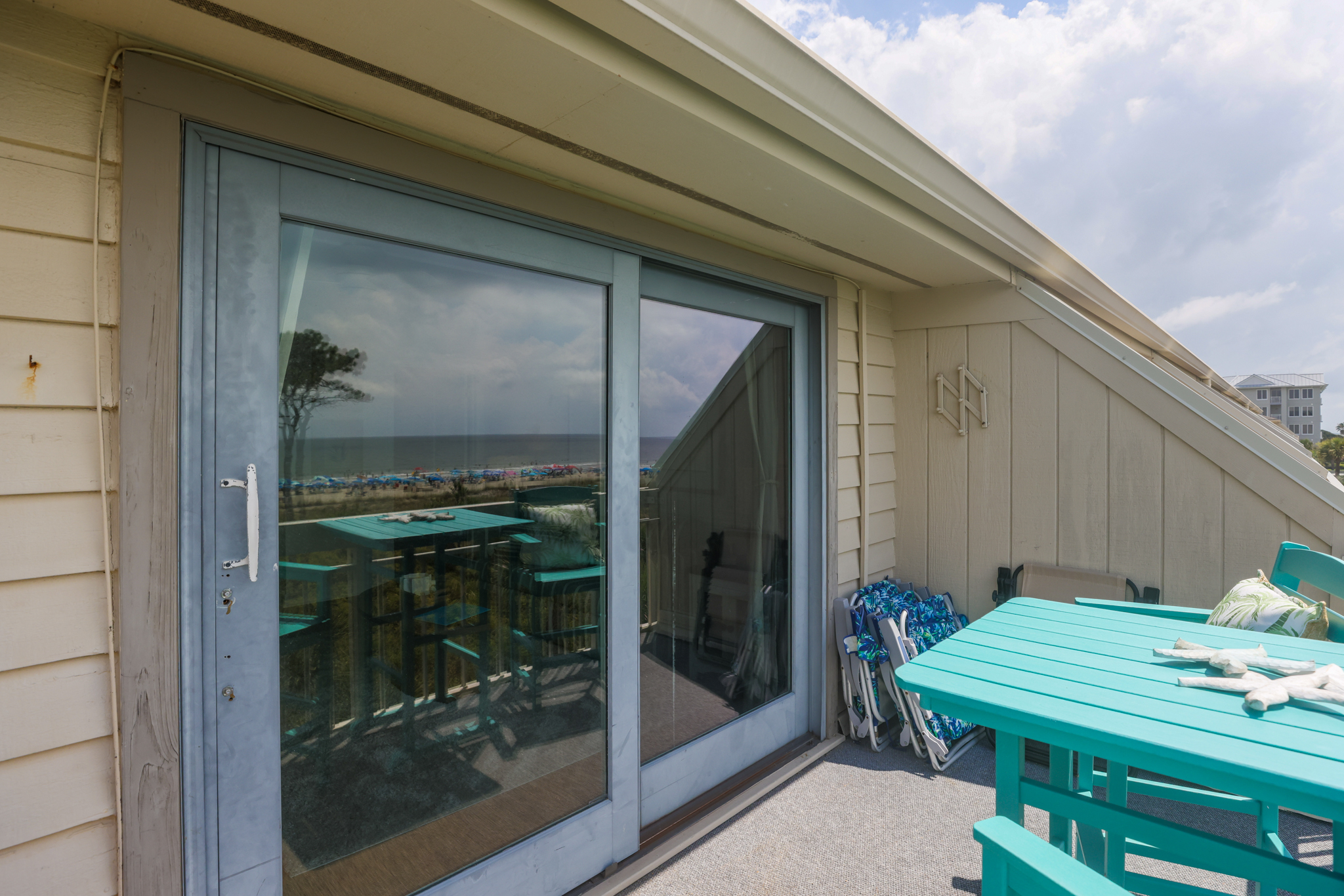 309 Breakers | Photo 15