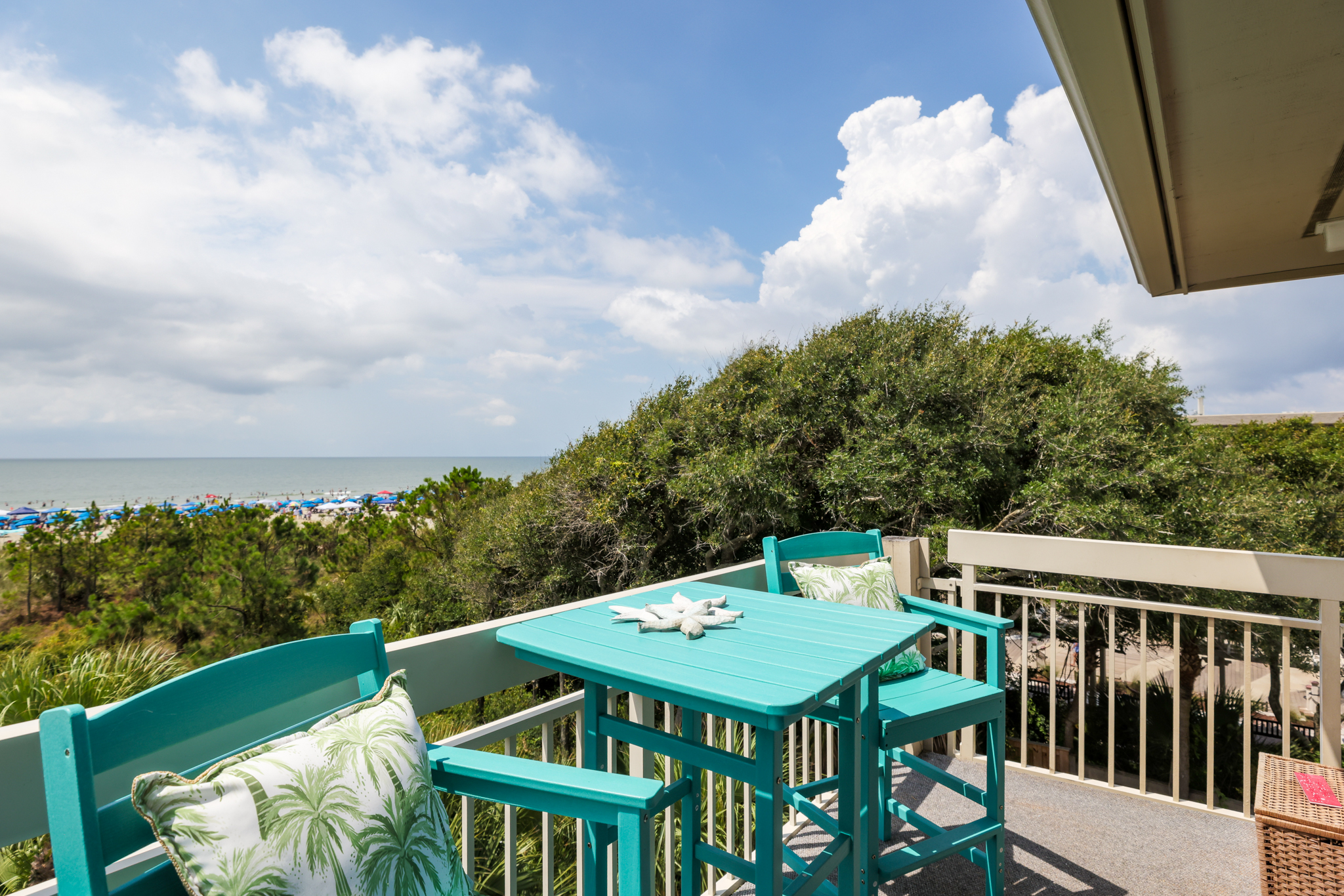 309 Breakers | Photo 17