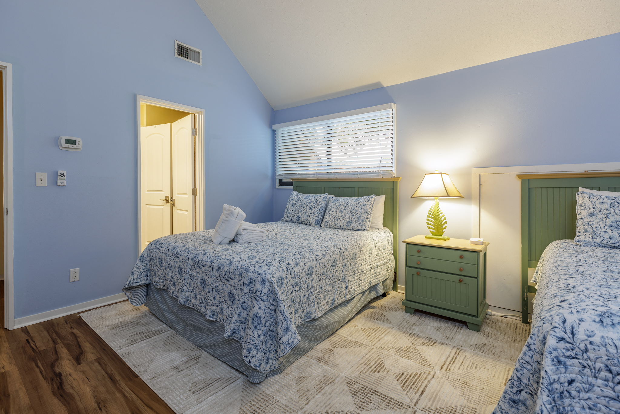 518 Queen's Grant | Photo 17