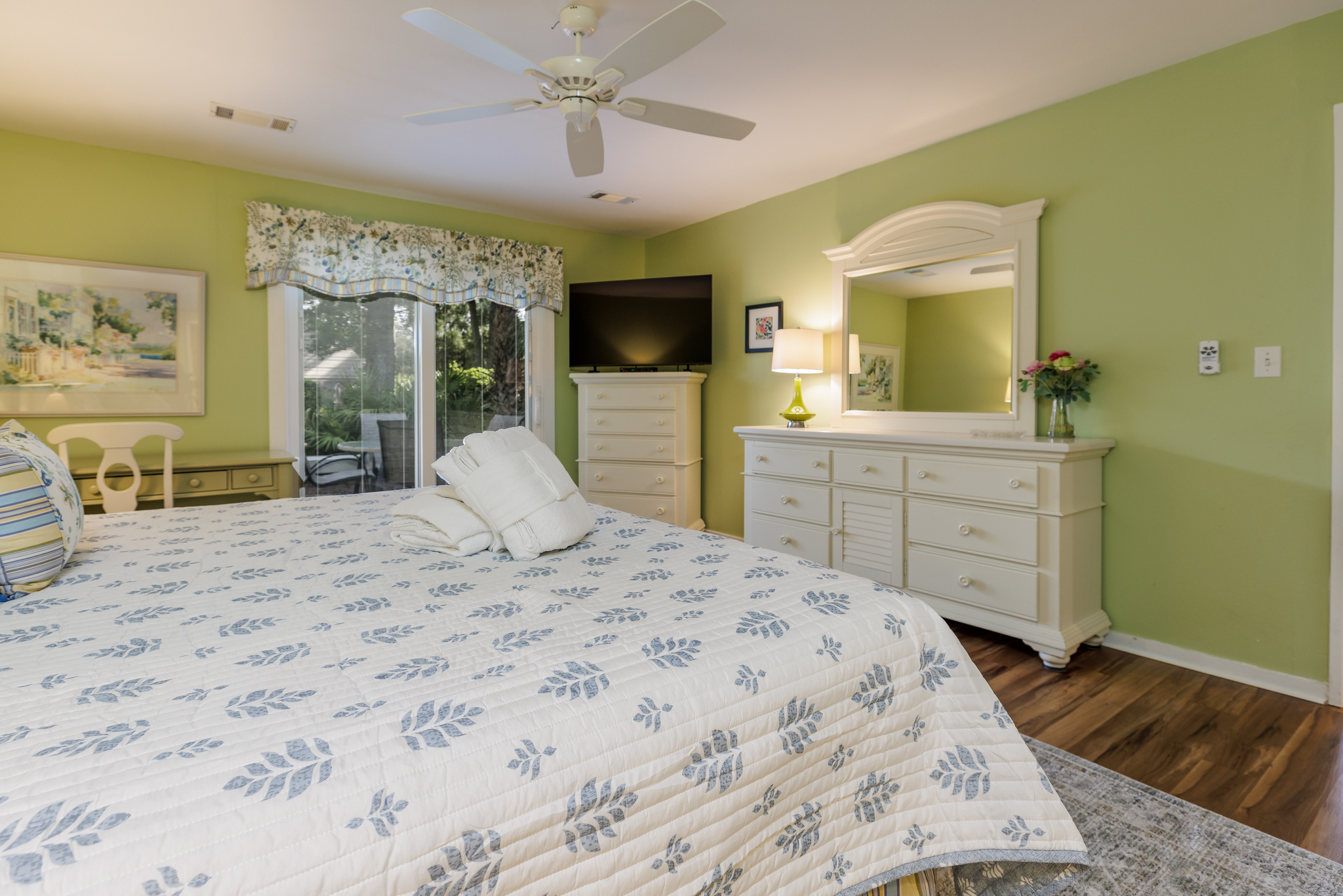 518 Queen's Grant | Photo 13
