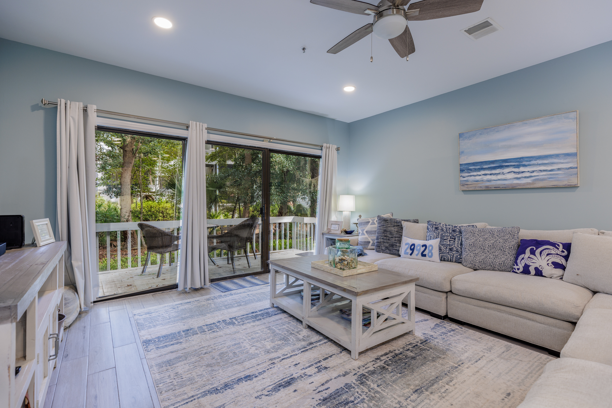 22 Ocean Breeze