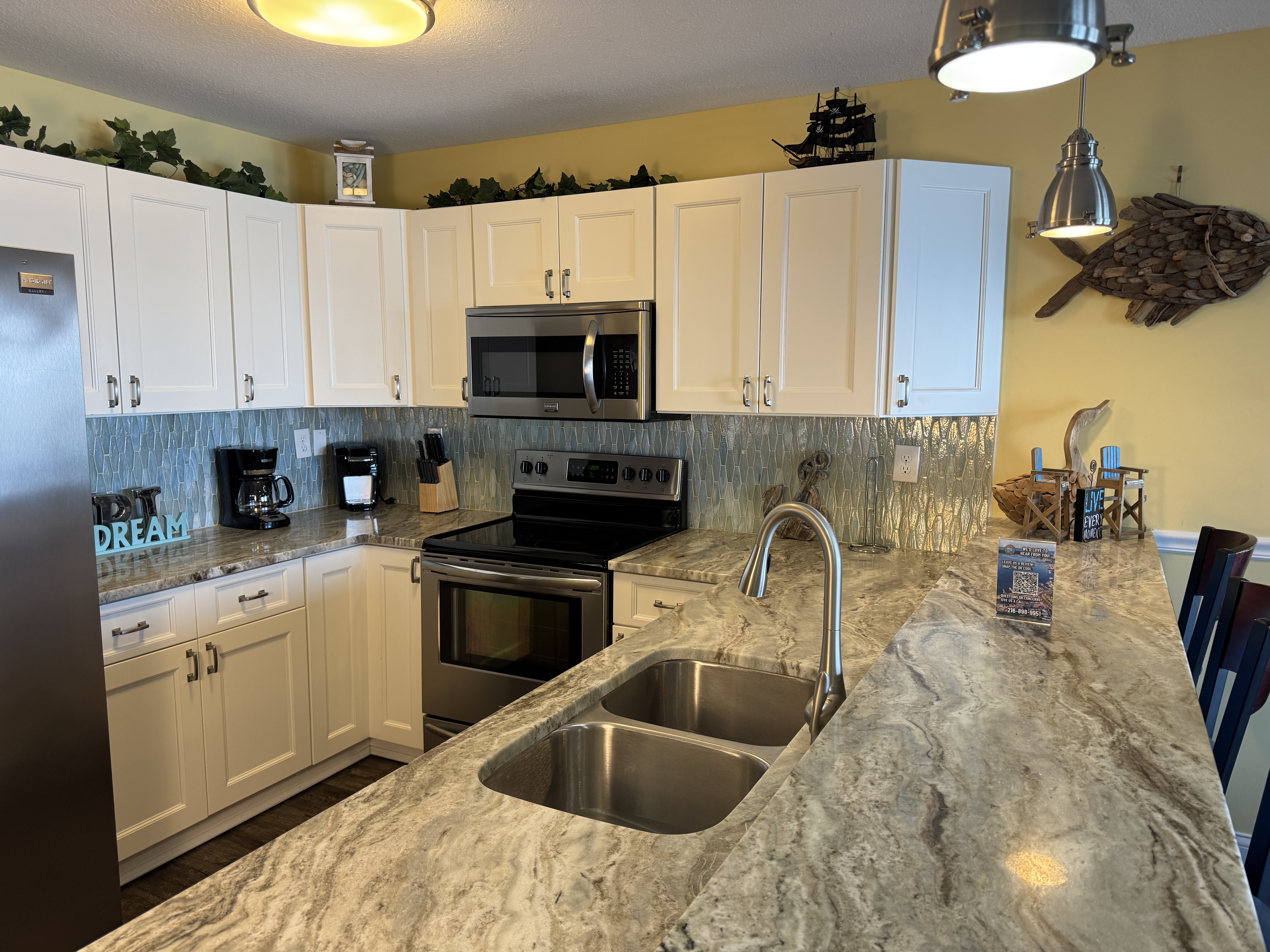 Put-in-Bay Waterfront Condo #209 3