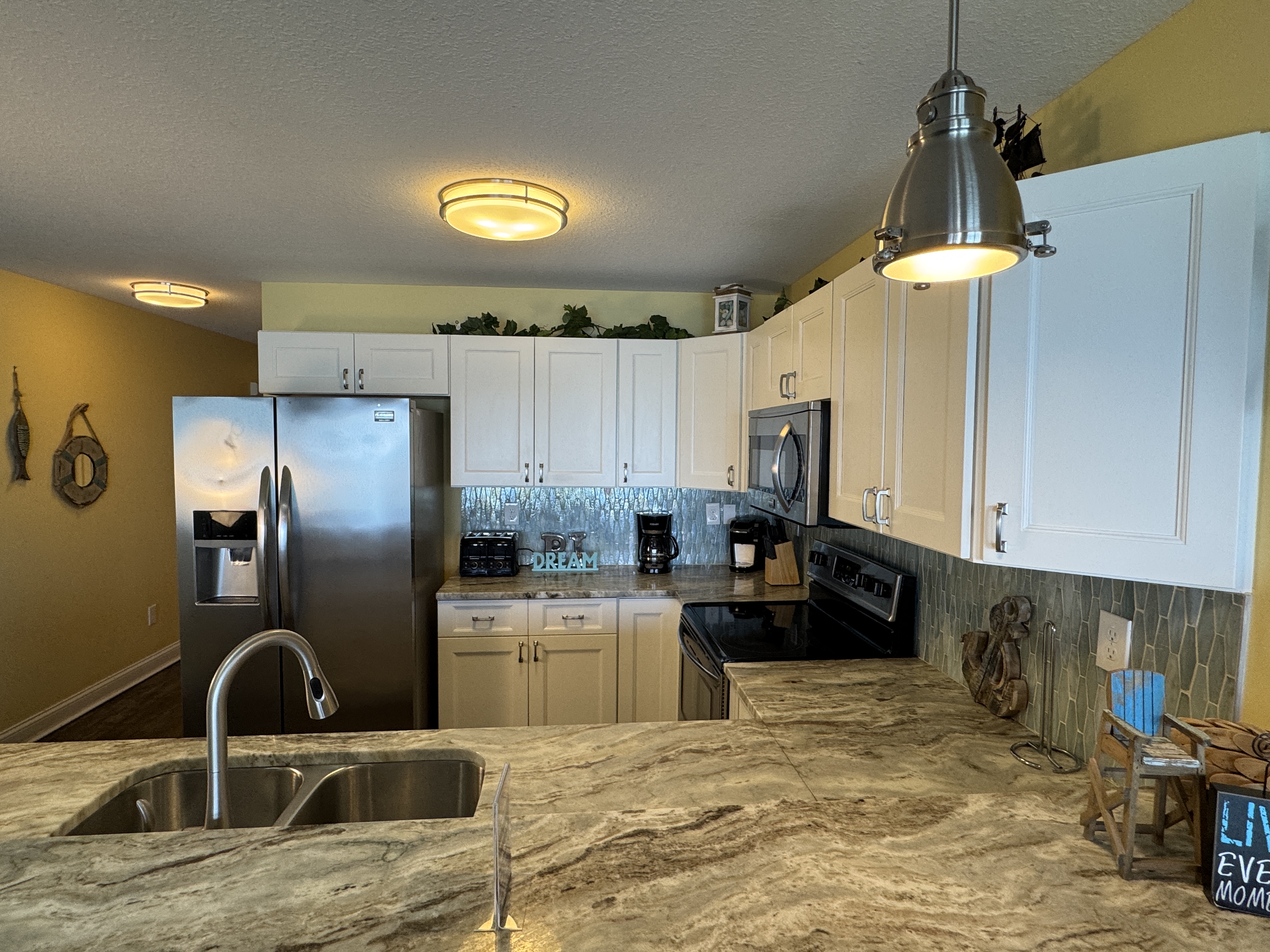 Put-in-Bay Waterfront Condo #209 6