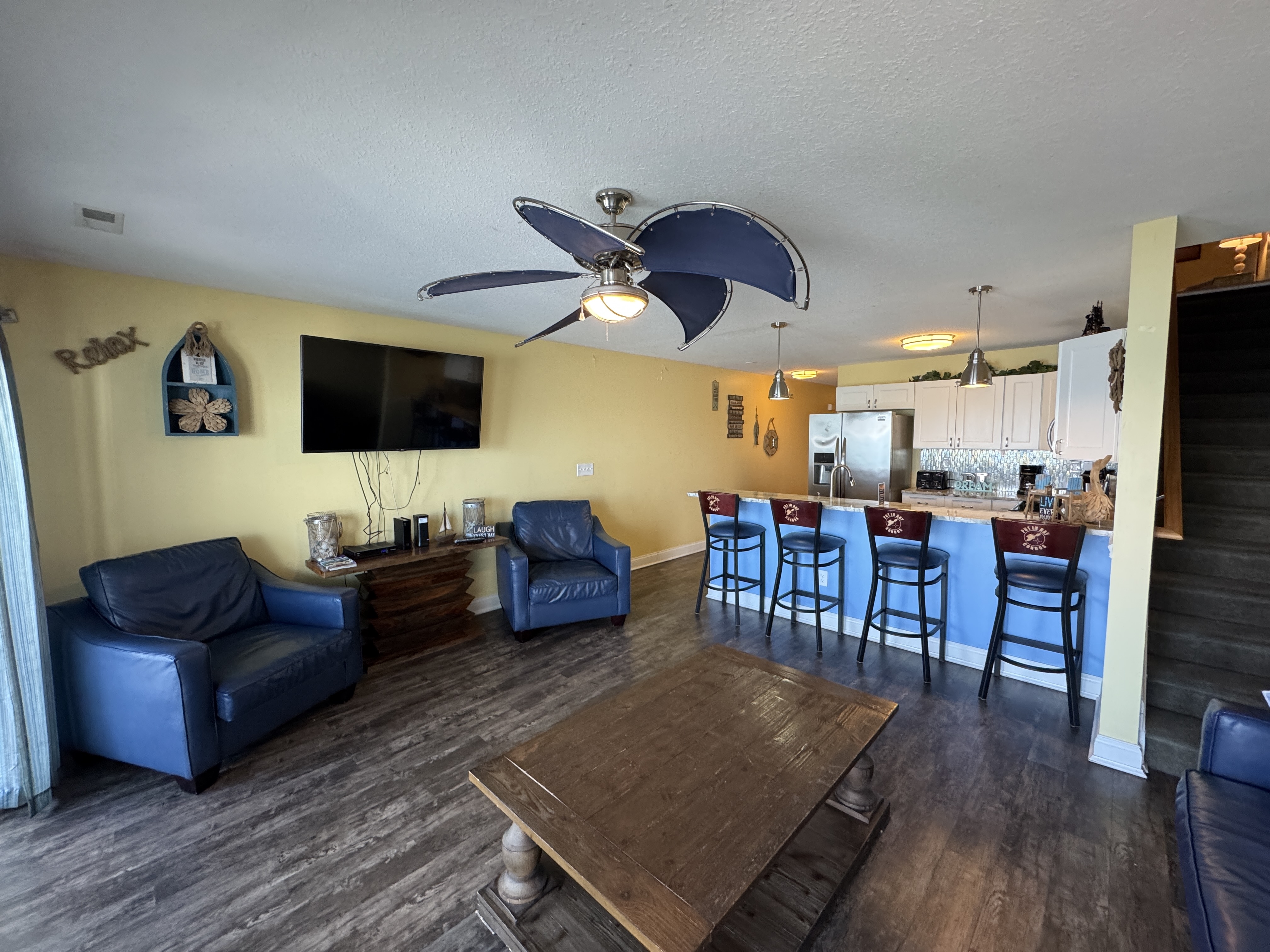 Put-in-Bay Waterfront Condo #209 7