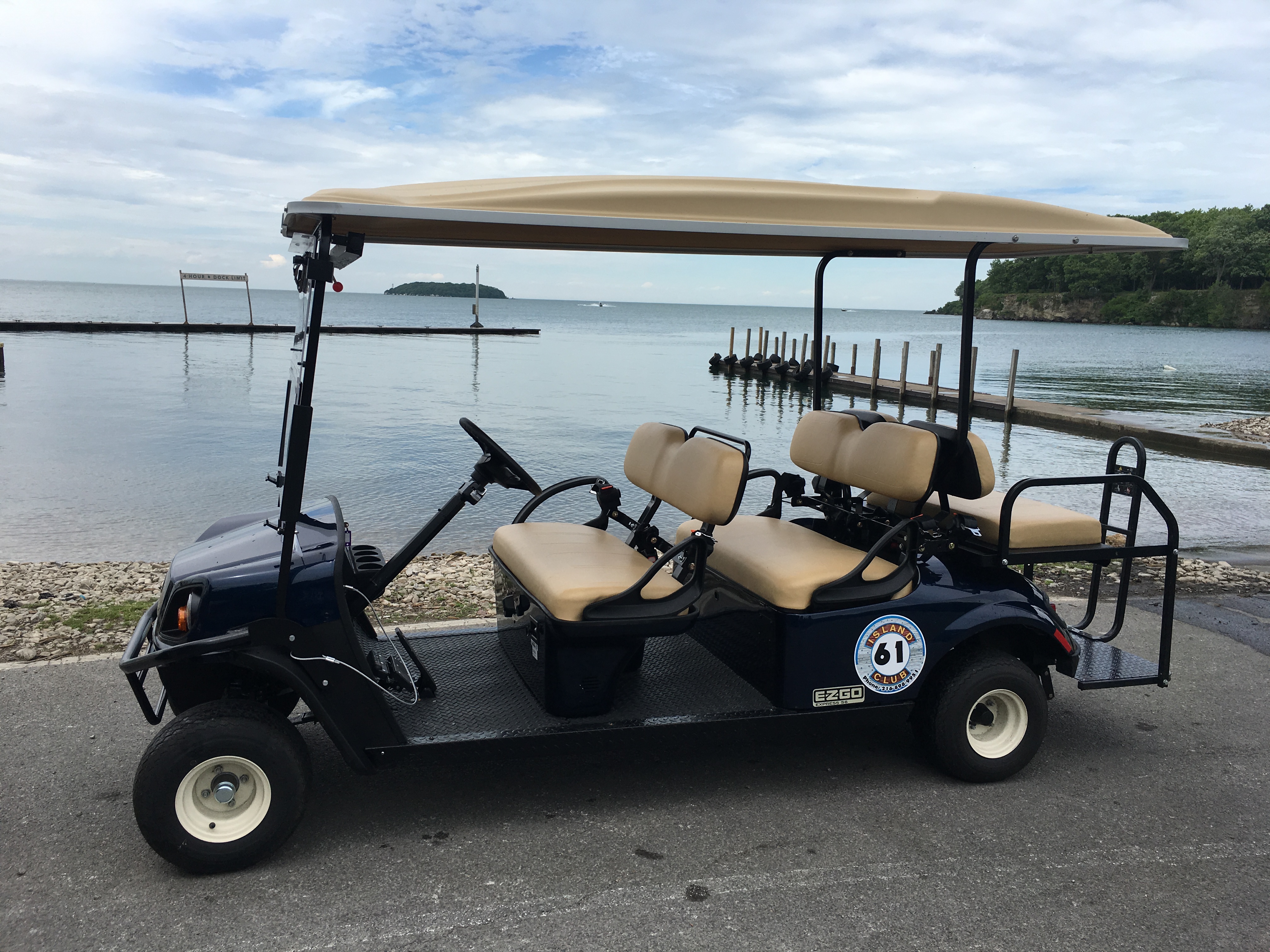 Island Club 6-Person Golf Cart #77