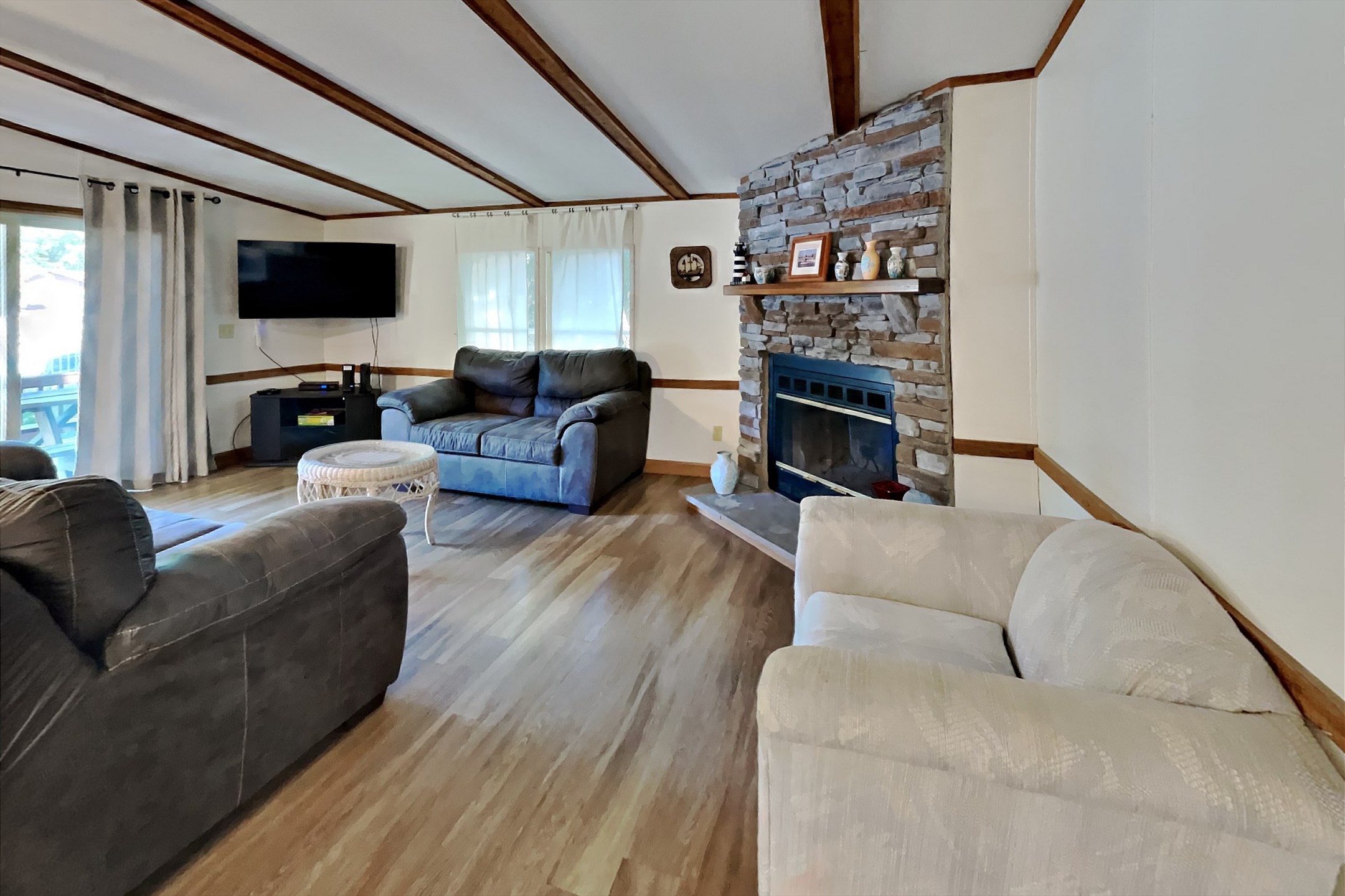 Put-in-Bay Island Club #12 | Photo 4