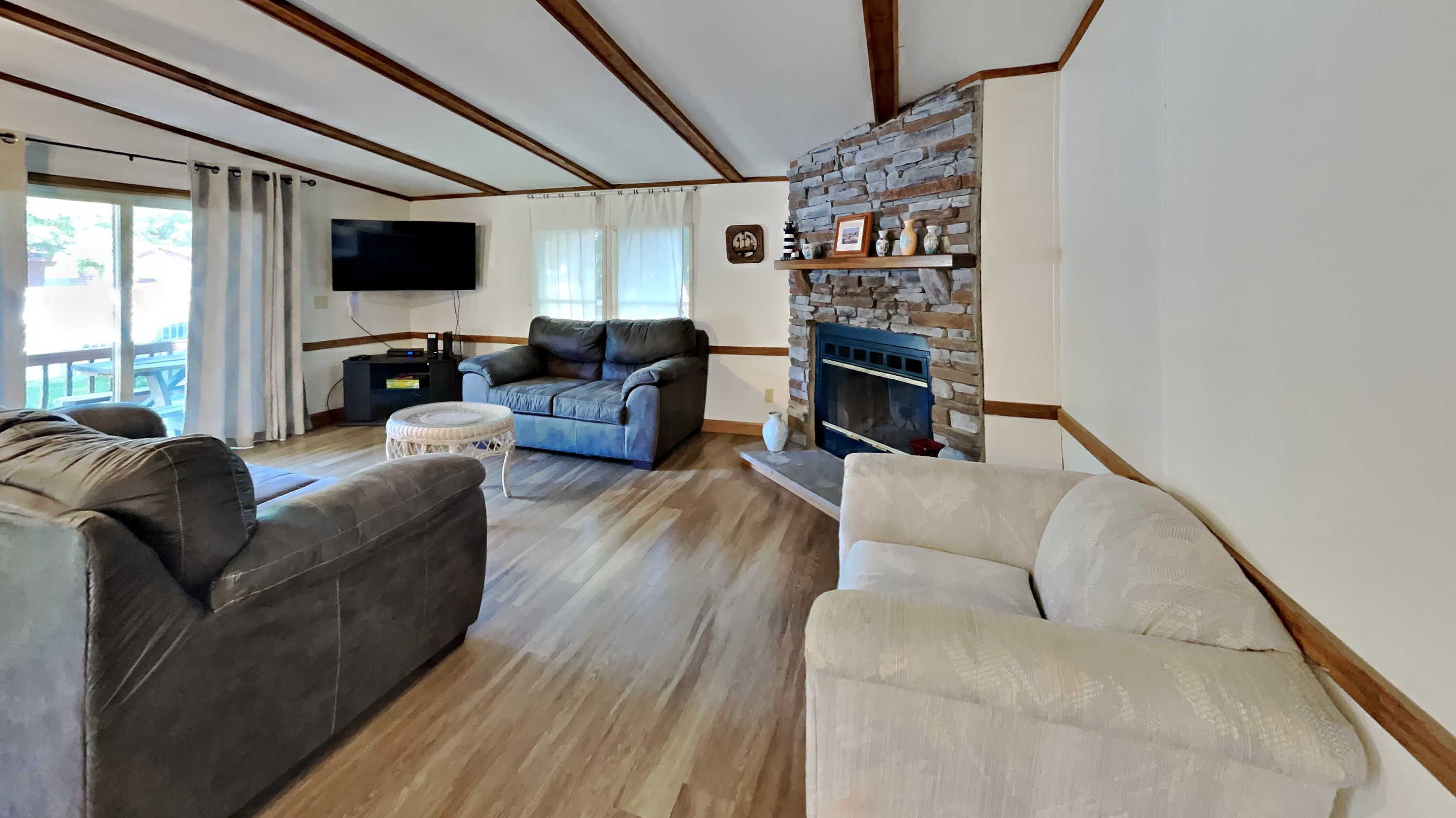 Put-in-Bay Island Club #12 | Photo 4