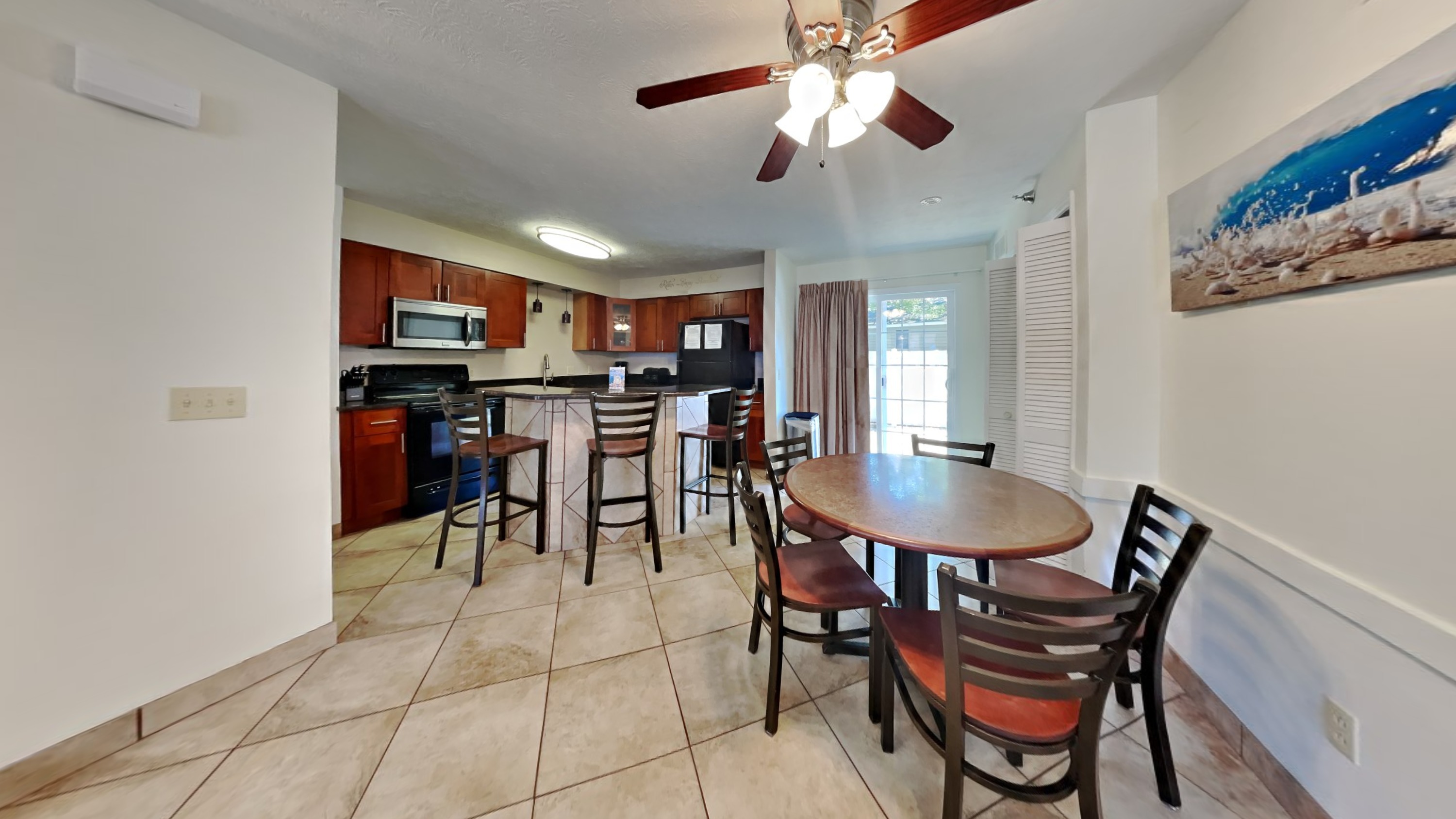 Put-in-Bay Poolview Condo #1 | Photo 4