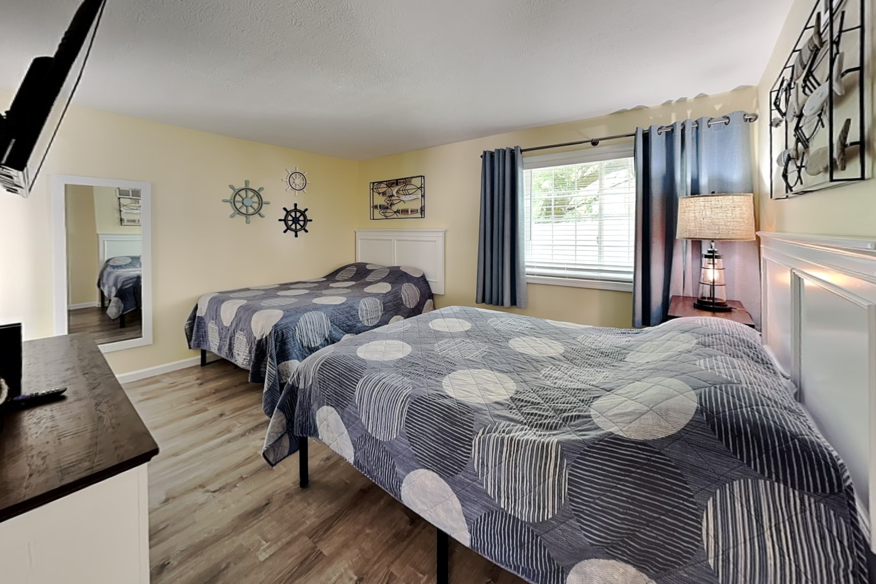 Put-in-Bay Poolview Condo #2 | Photo 22