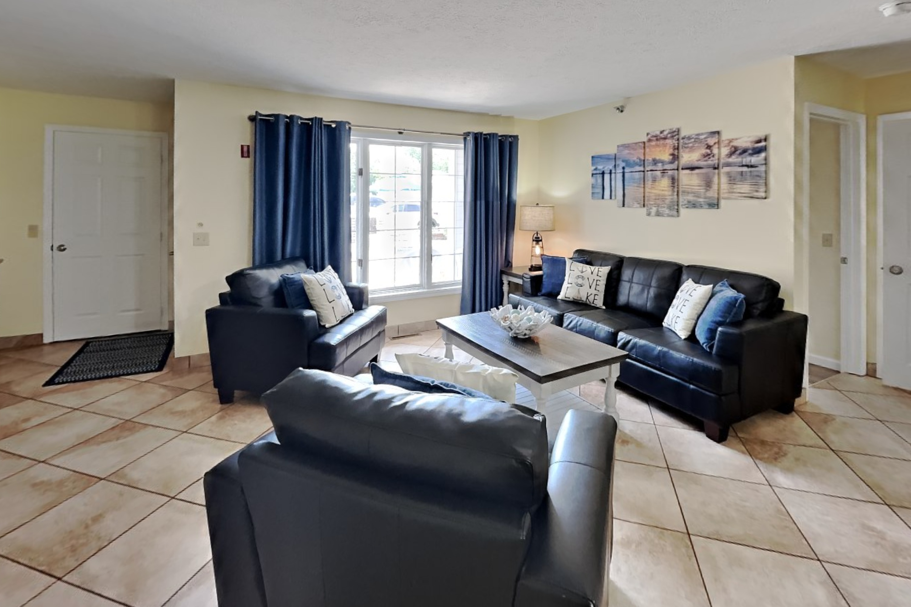 Put-in-Bay Poolview Condo #2 | Photo 10