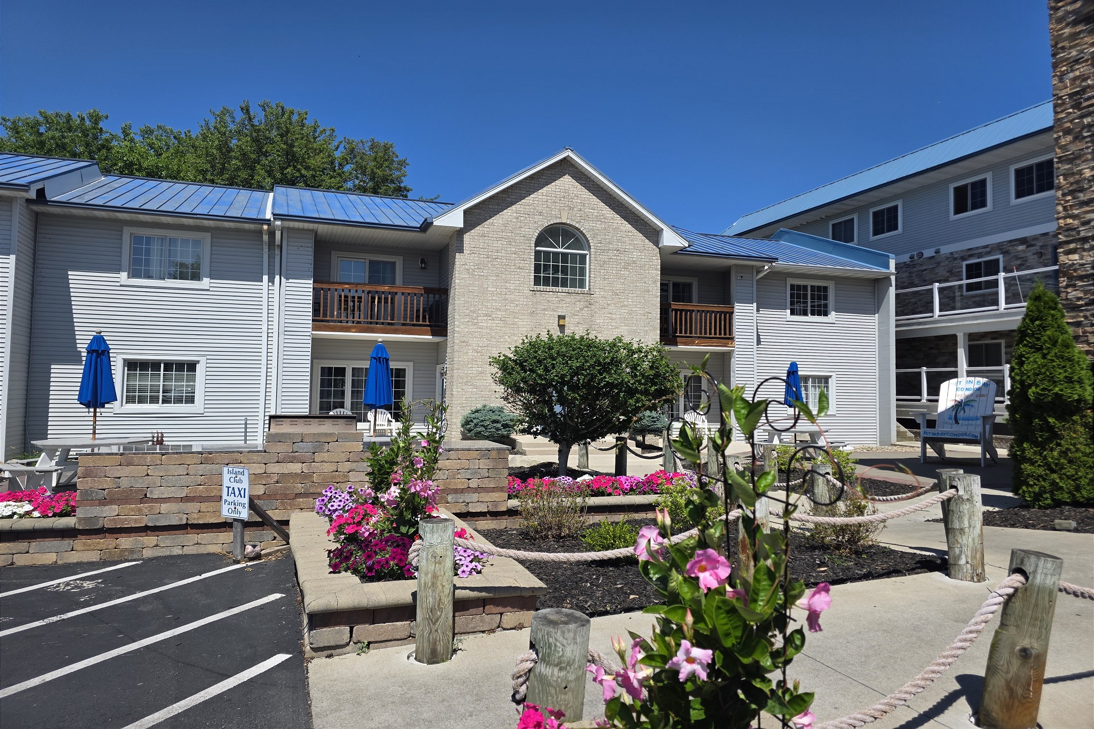 Put-in-Bay Poolview Condo #4 | Photo 39