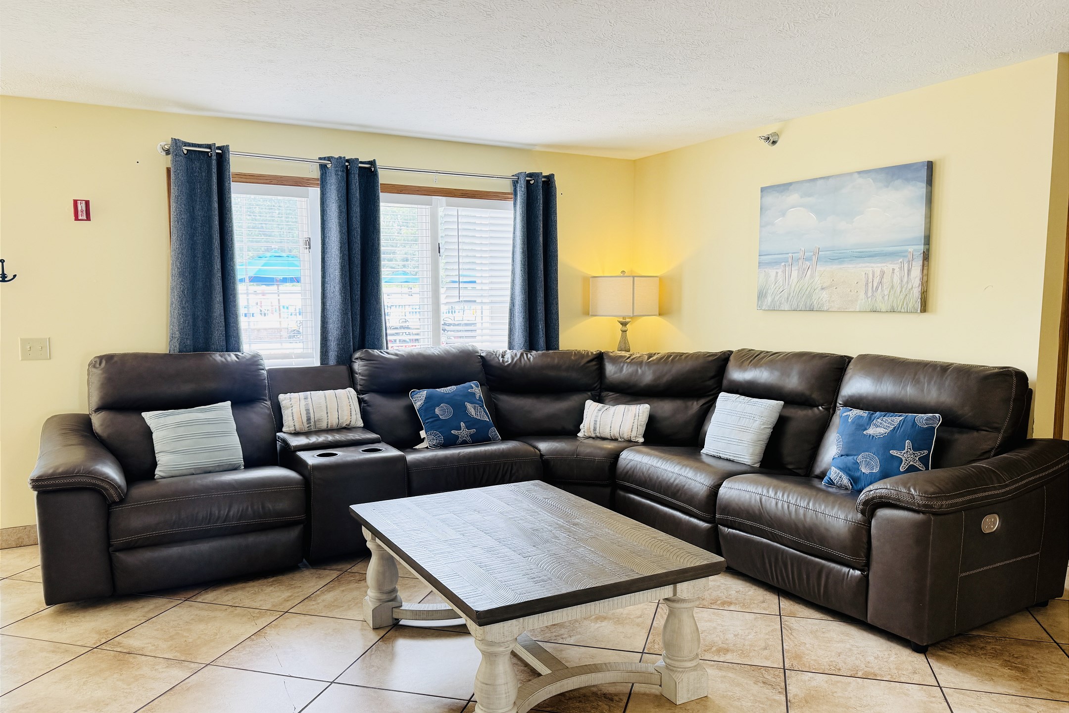 Put-in-Bay Poolview Condo #4 3
