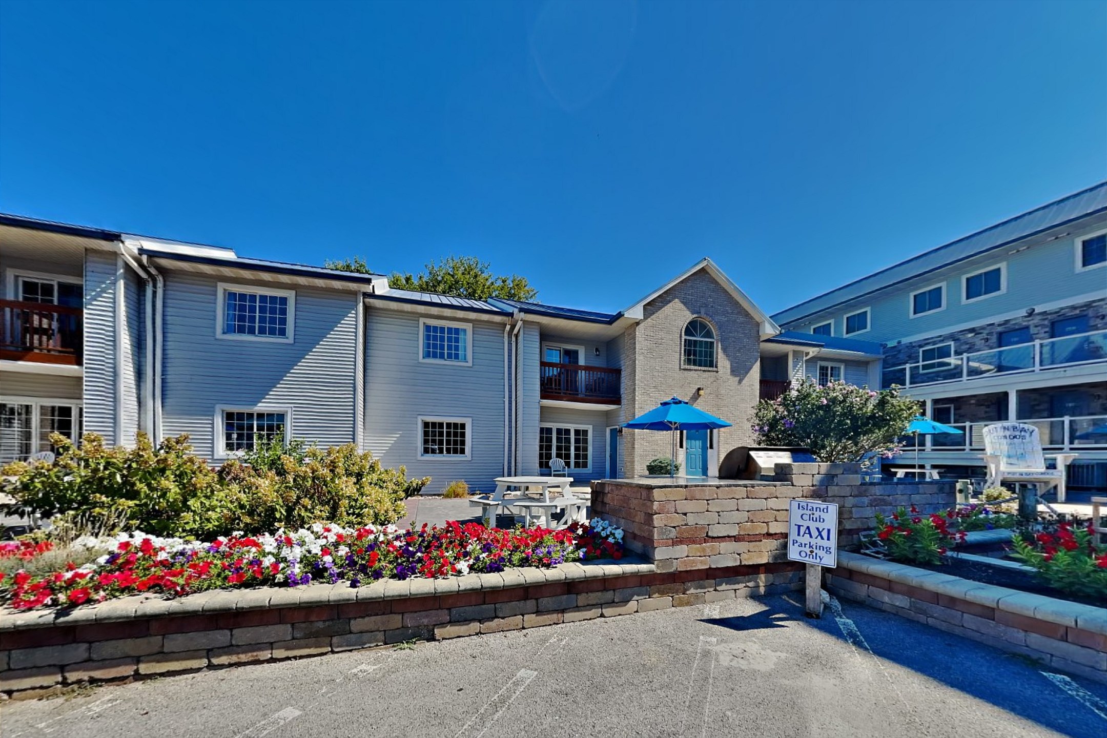 Put-in-Bay Poolview Condo #7 | Photo 18