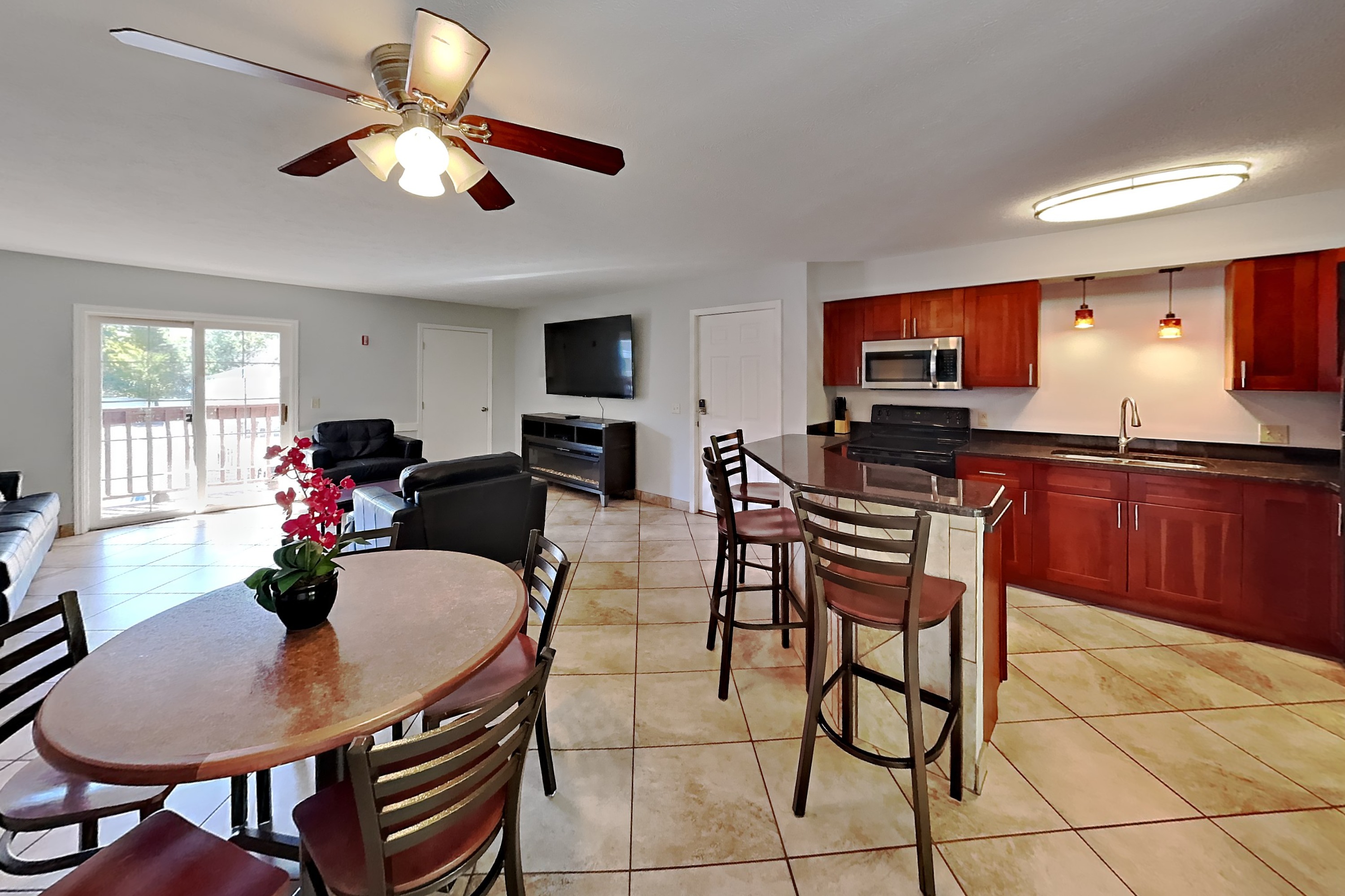 Put-in-Bay Poolview Condo #7 | Photo 5