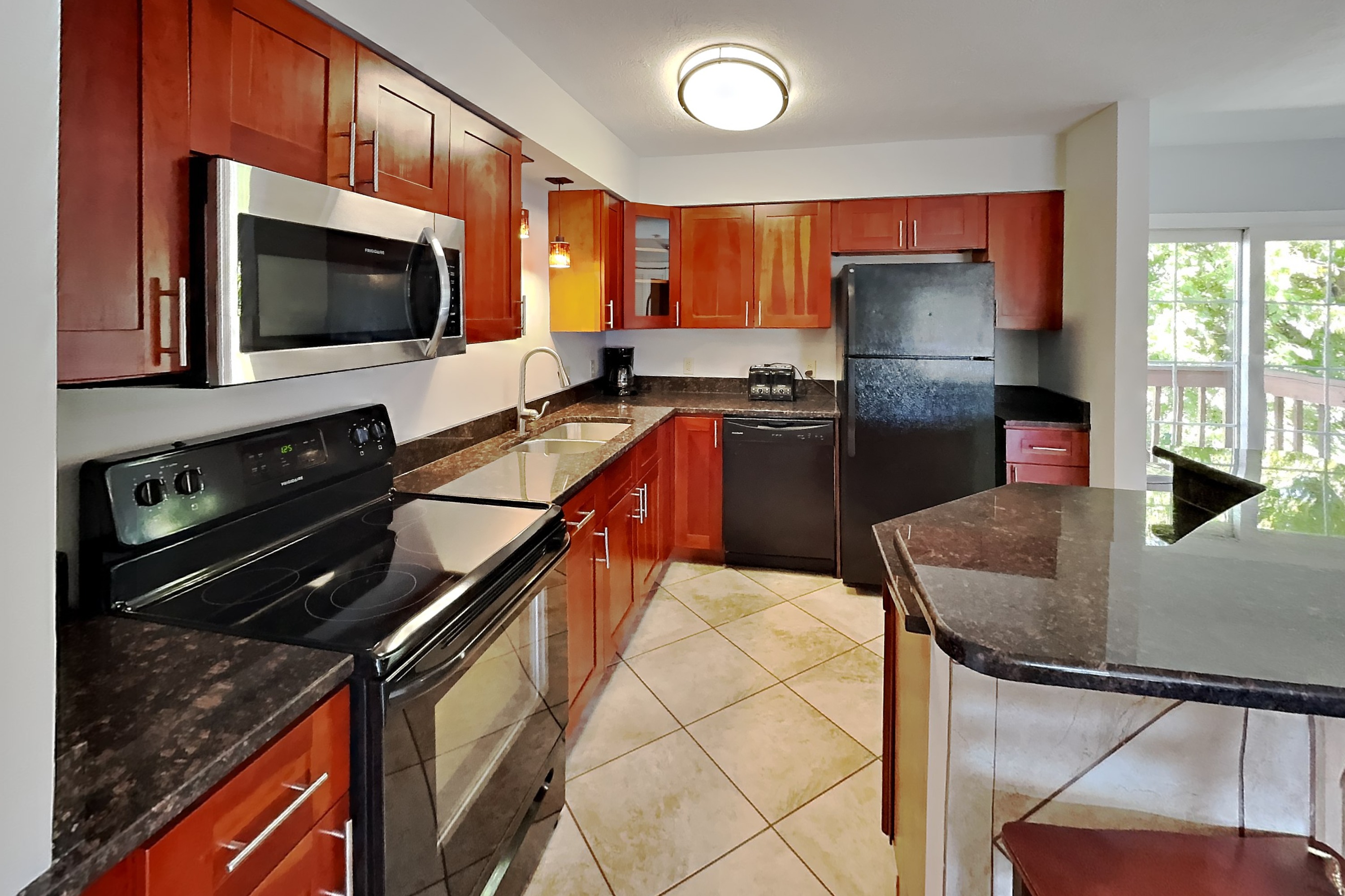 Put-in-Bay Poolview Condo #7 | Photo 4