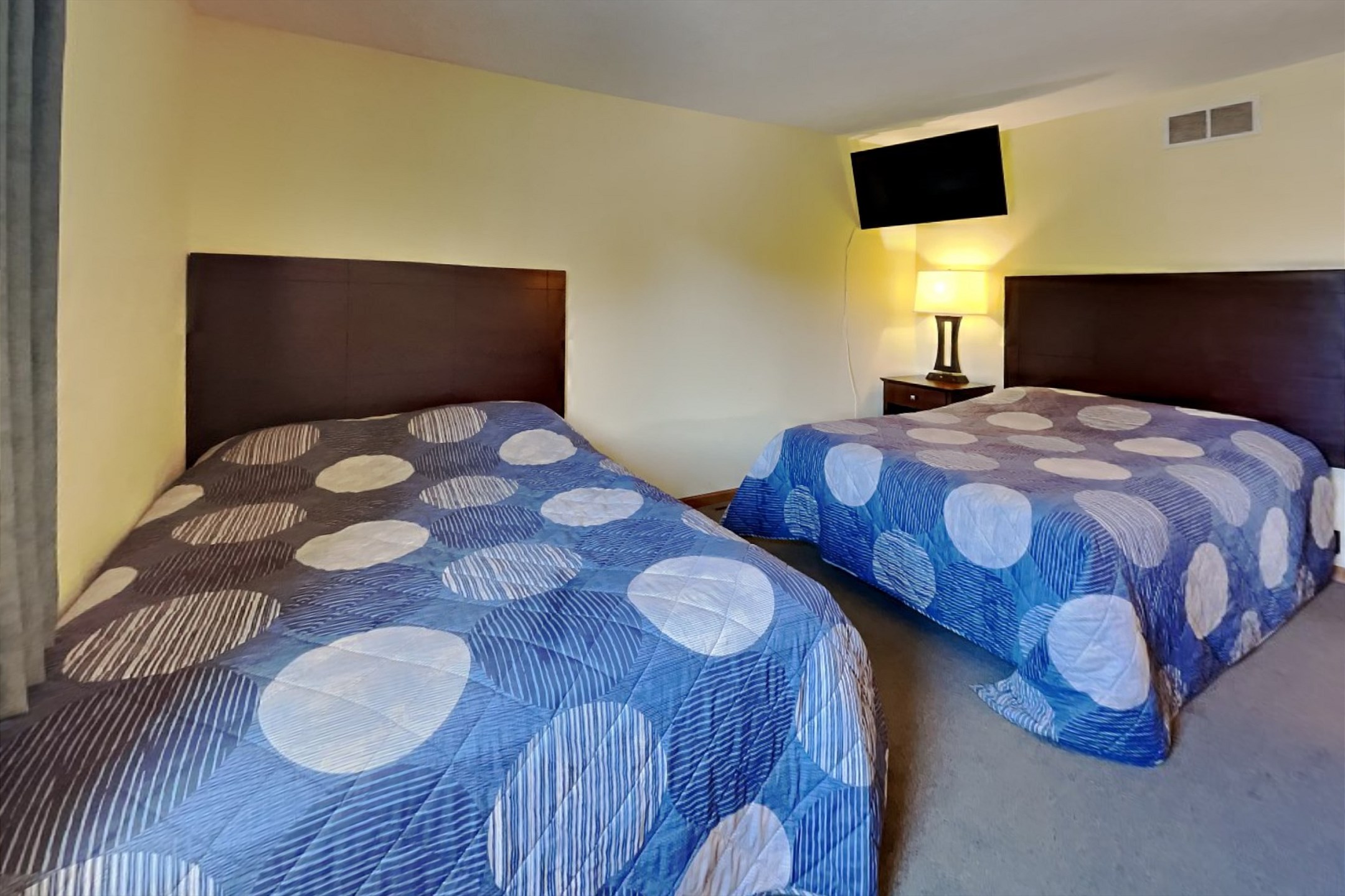 Put-in-Bay Poolview Condo #8 | Photo 11