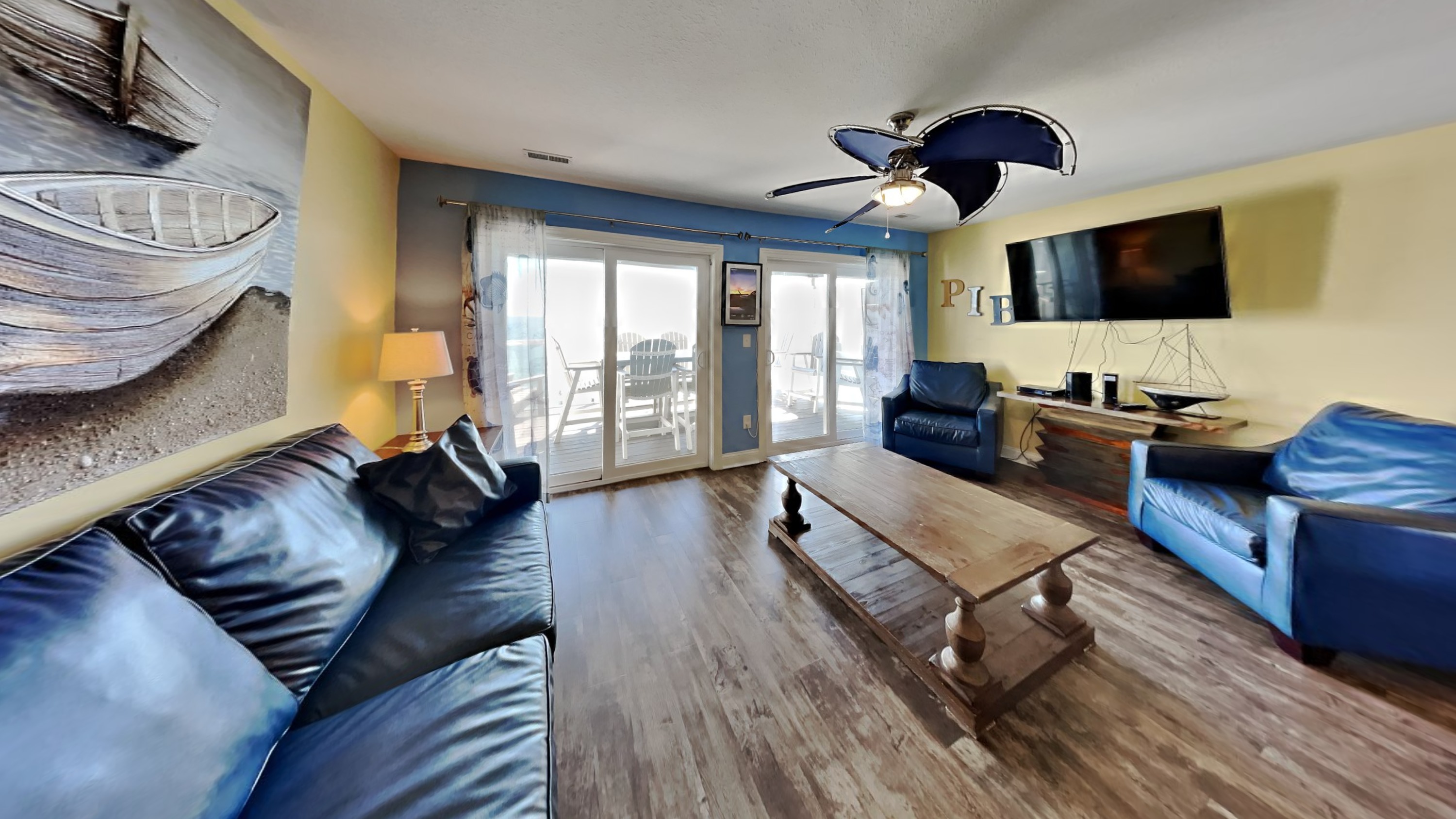 Put-in-Bay Waterfront Condo #205 4