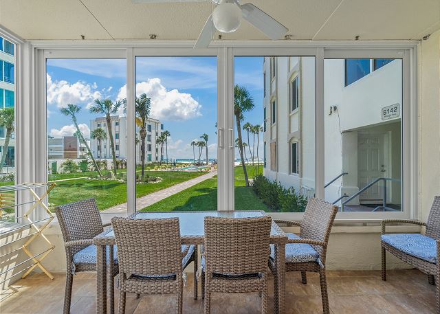 Island House Beach Resort 10N
