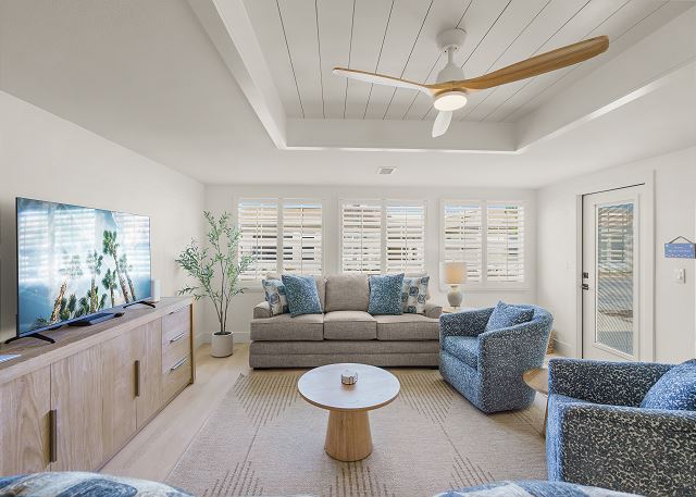 Island House Beach Resort V35