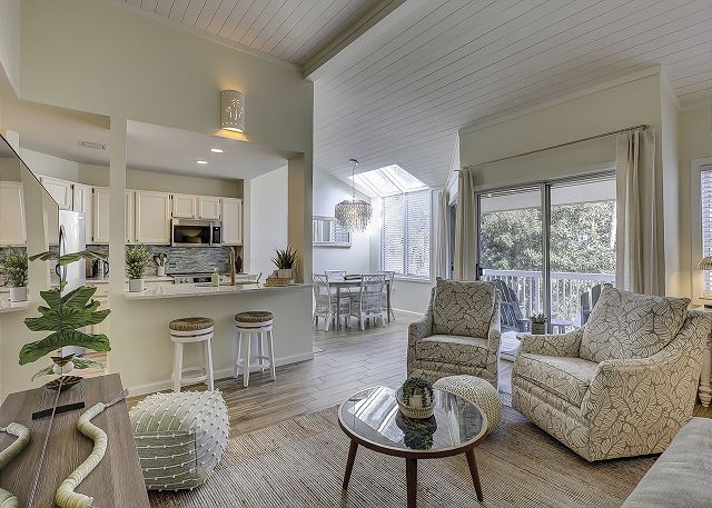 708 Barrington Park