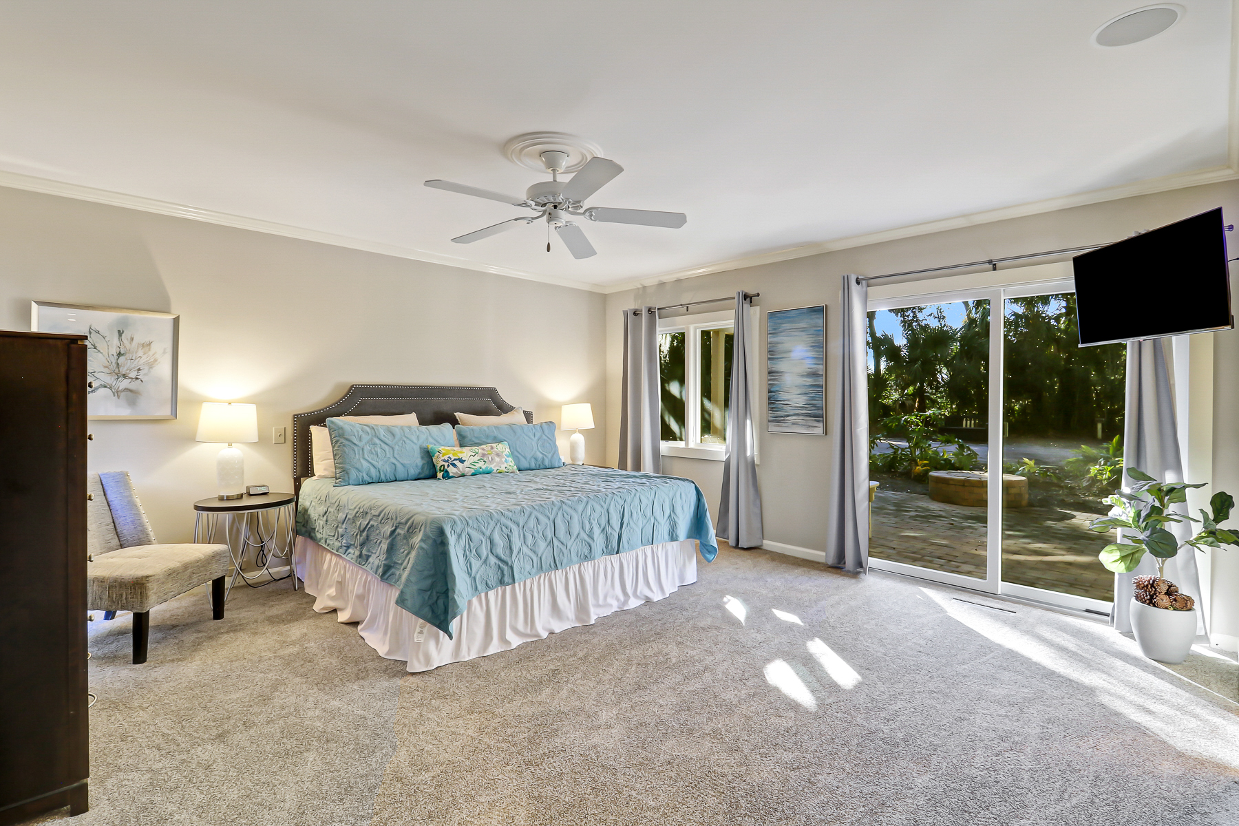 51 Haul Away | Bedroom 1 King Bed w/ ensuite bathroom