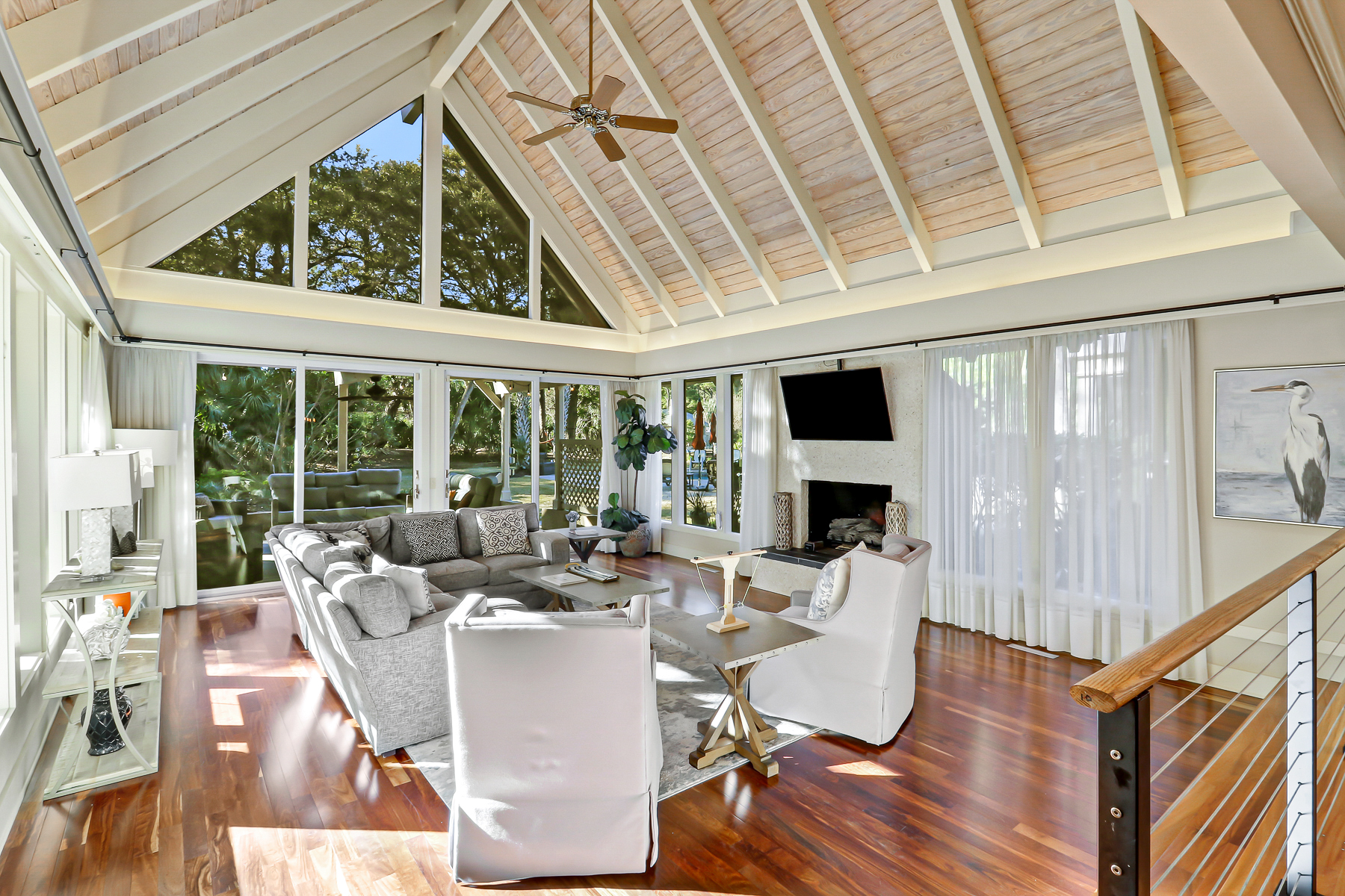 51 Haul Away | Main Living Room w/ vaulted ceilings