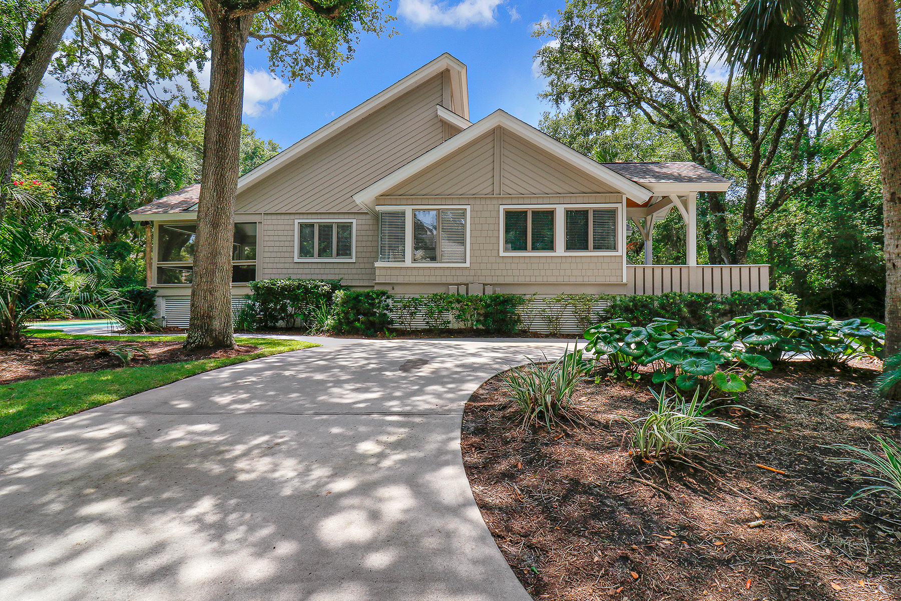 4 Junket | Side of House