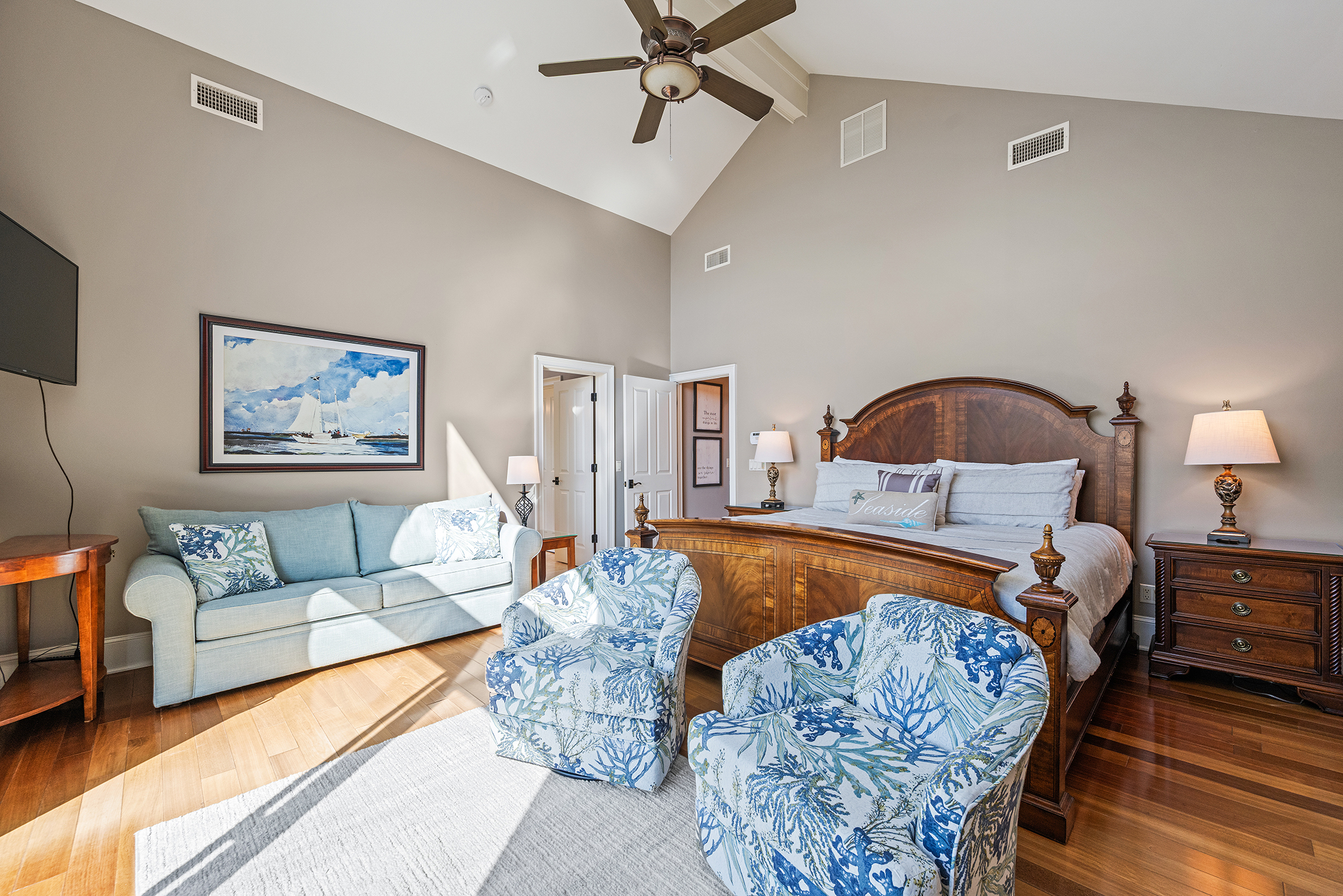 3 Dune Lane | Primary Bedroom w/ king bed & private balcony