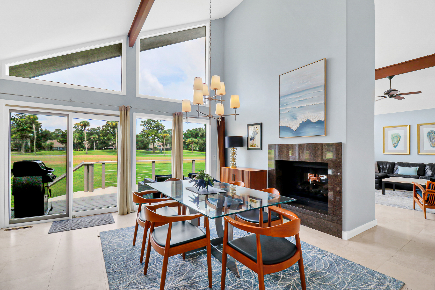 7 Ginger Beer | Dining table