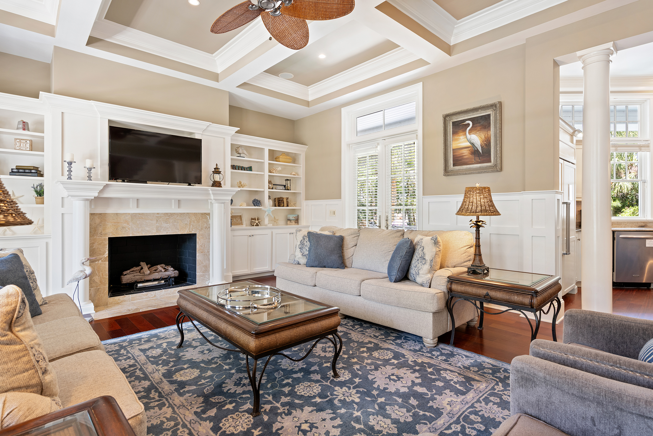 3 Iron Clad | Spacious living room