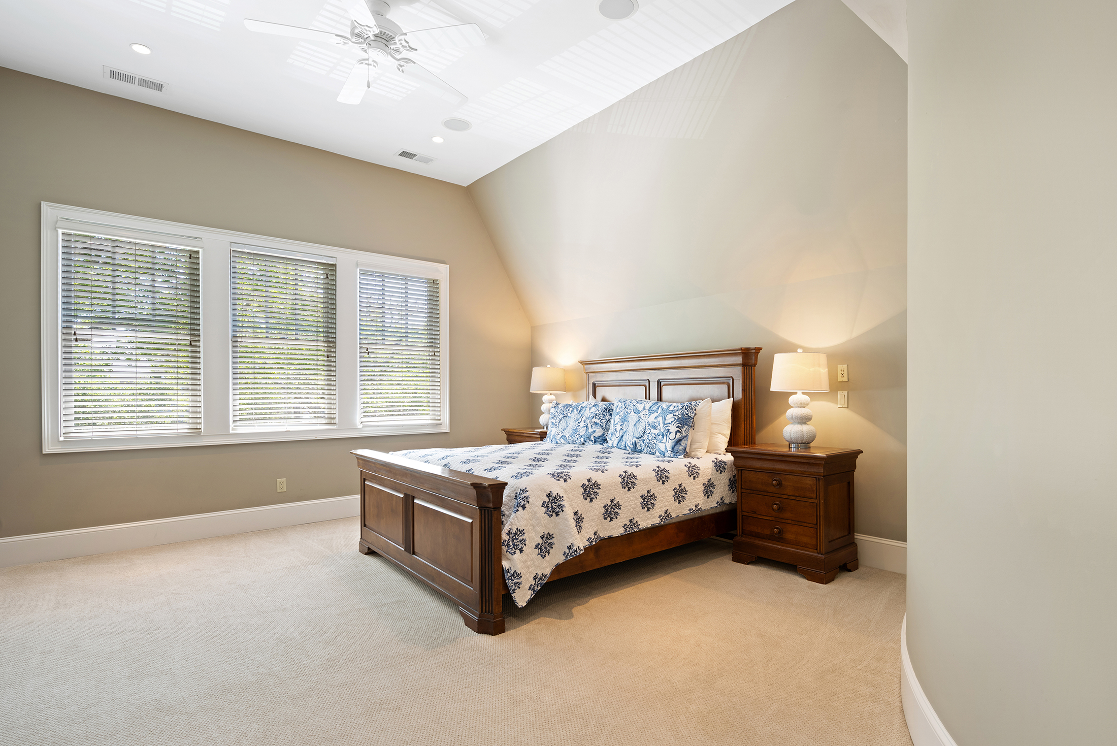 3 Iron Clad | Bedroom 2 Kind Bed w/ ensuite bathroom