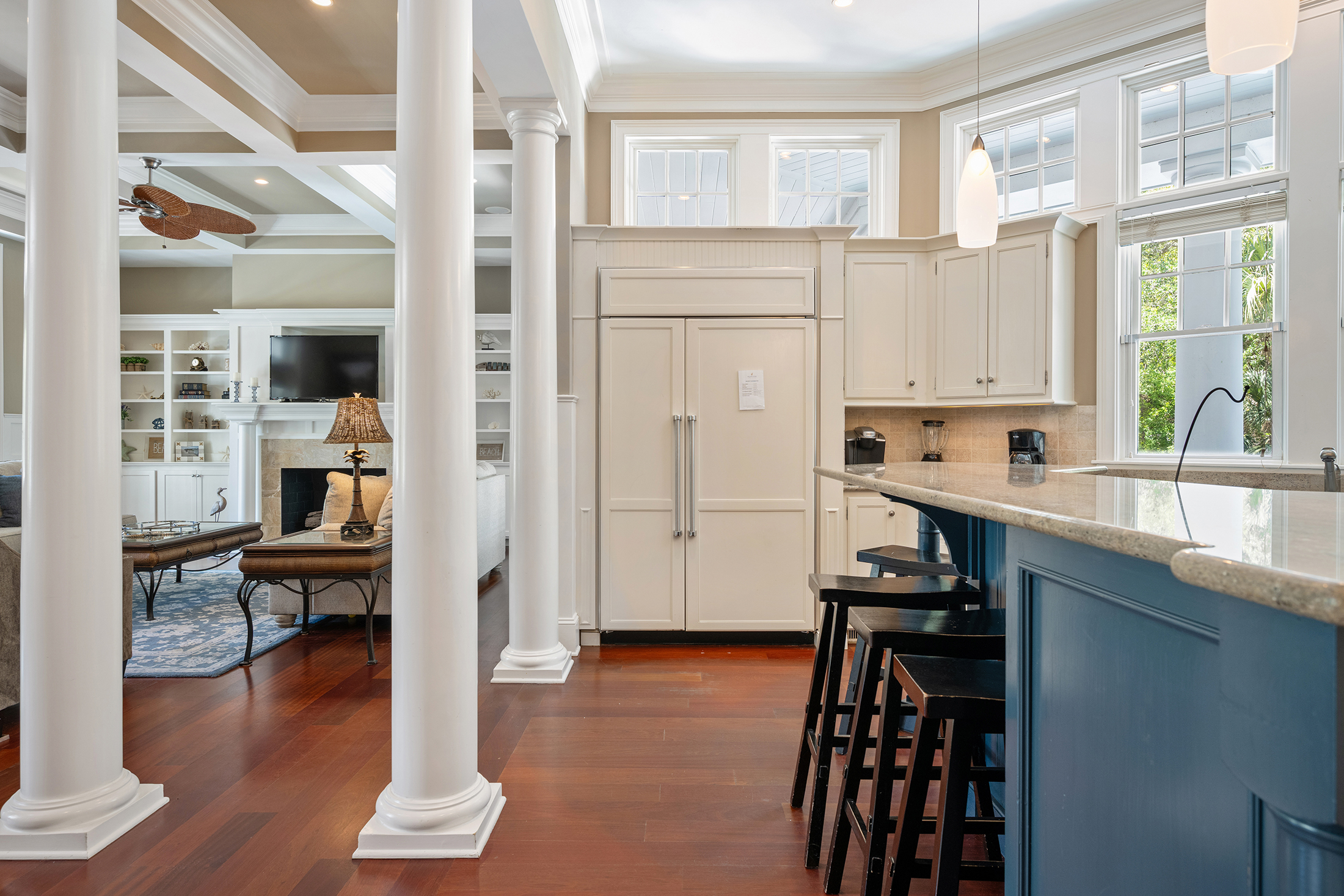 3 Iron Clad | Modern kitchen w/ updated appliances