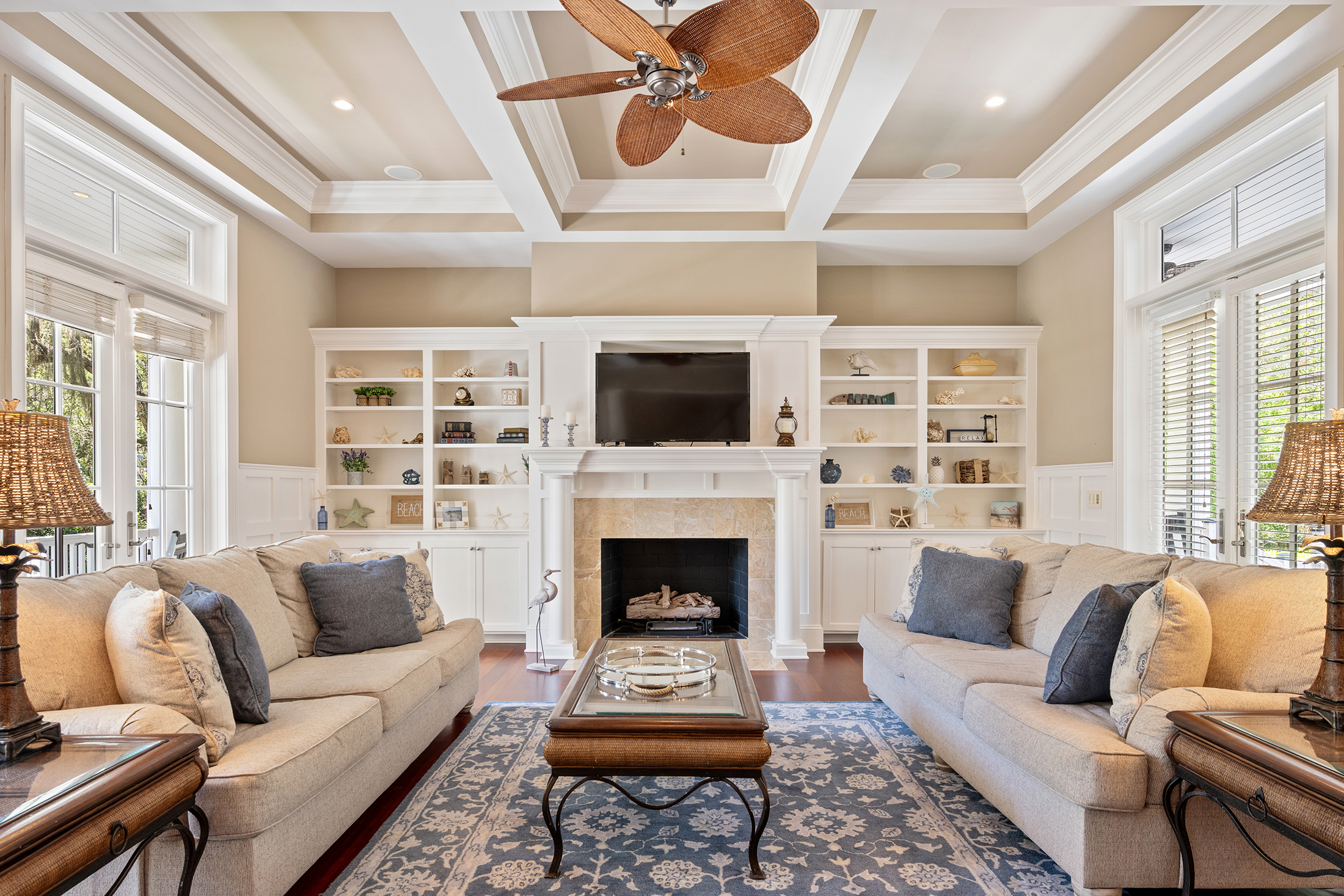 3 Iron Clad | Spacious living room