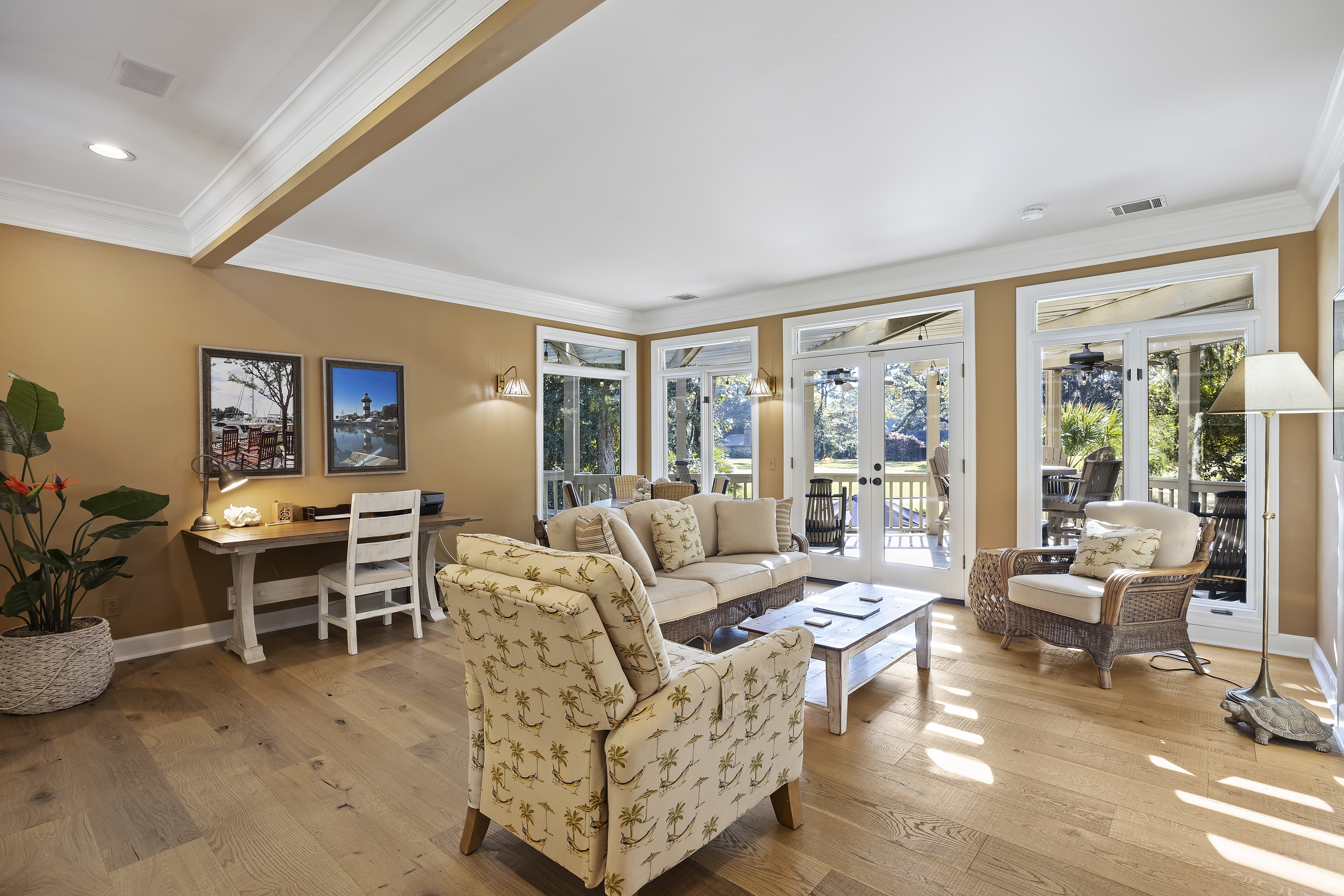 2 Tupelo | Second living area, bright & multifunctional