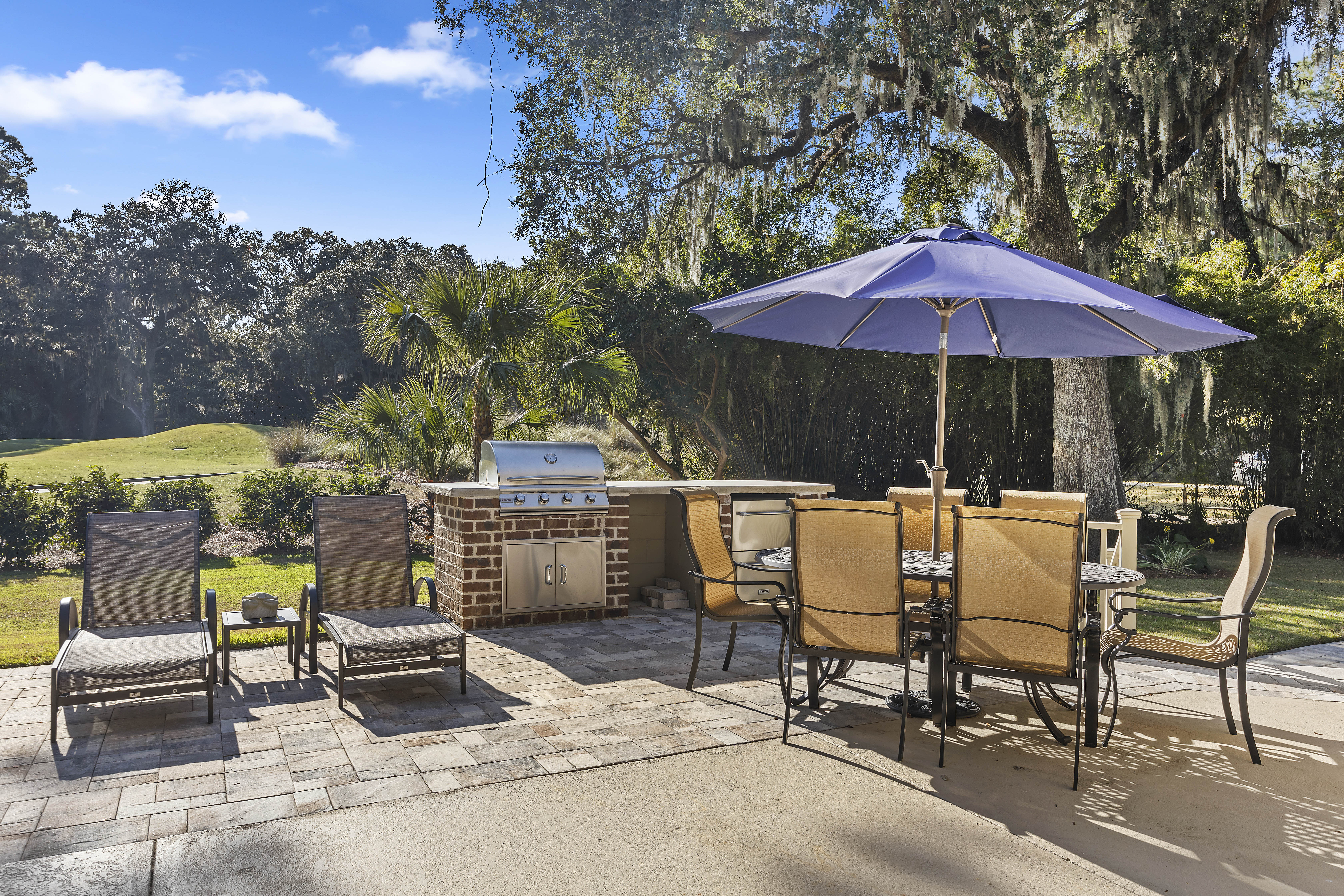 2 Tupelo | outdoor dining, perfect for lunch by the pool