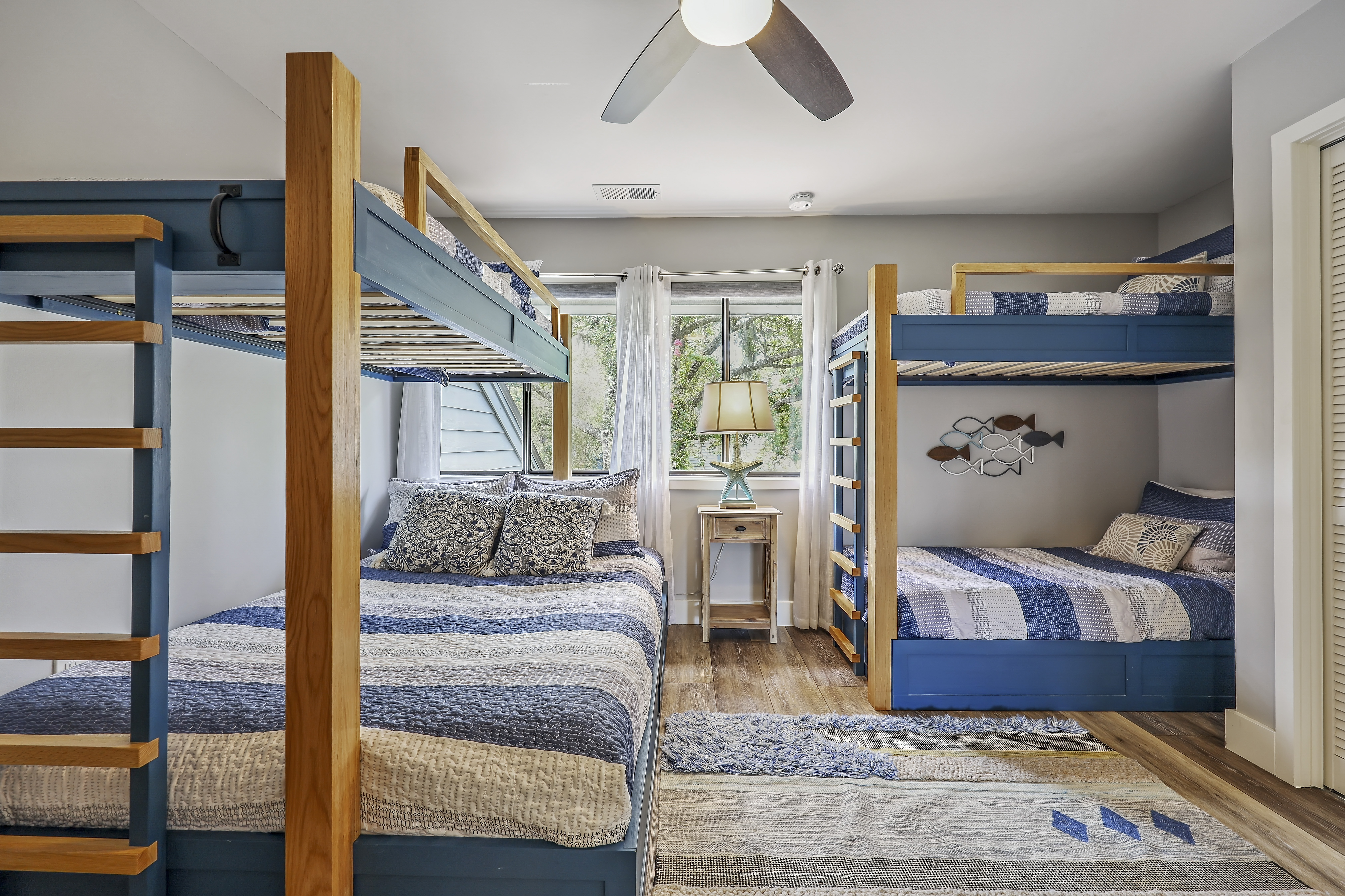 283 Turnberry | Bedroom 3 2 Bunks Beds 