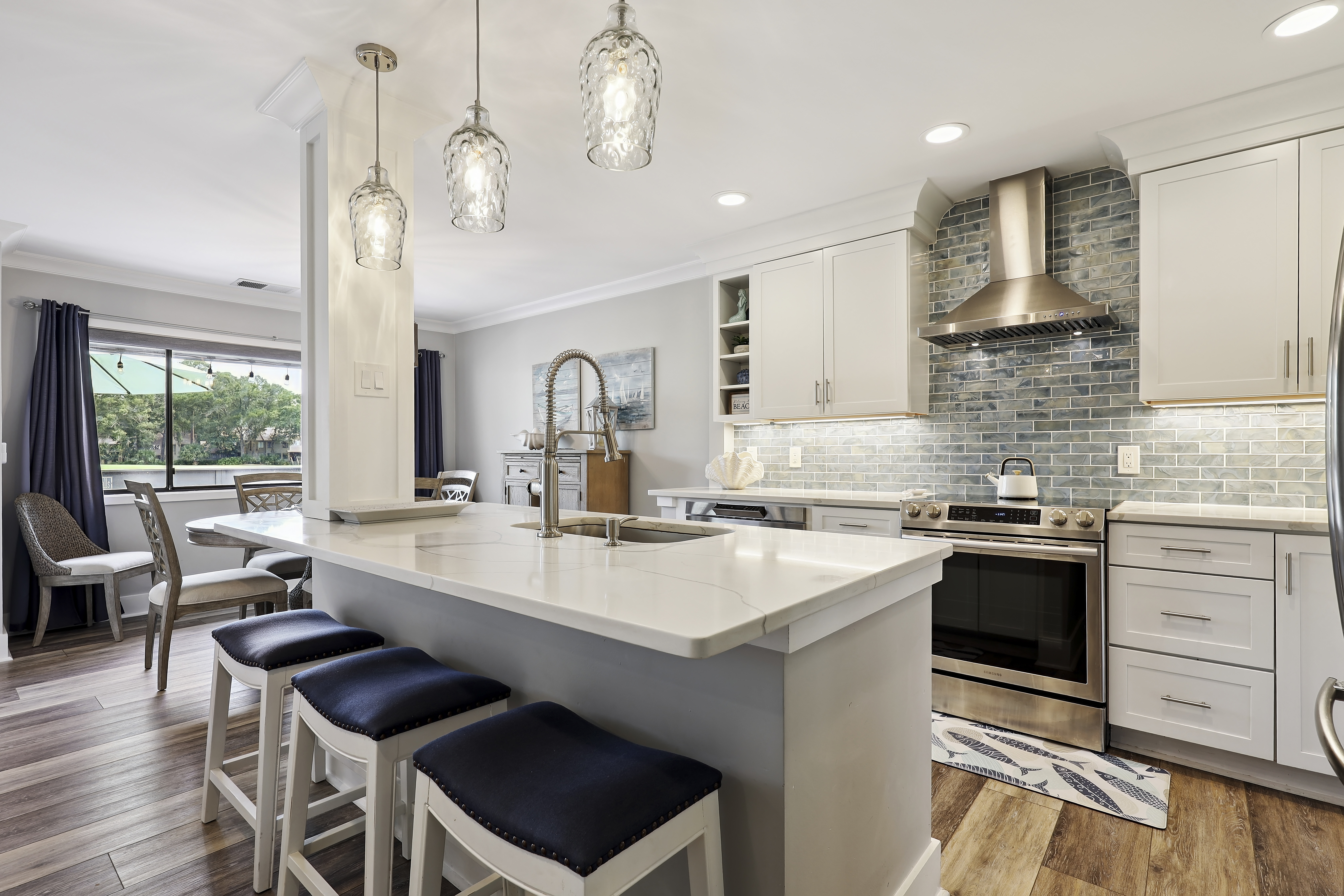 283 Turnberry | Kitchen