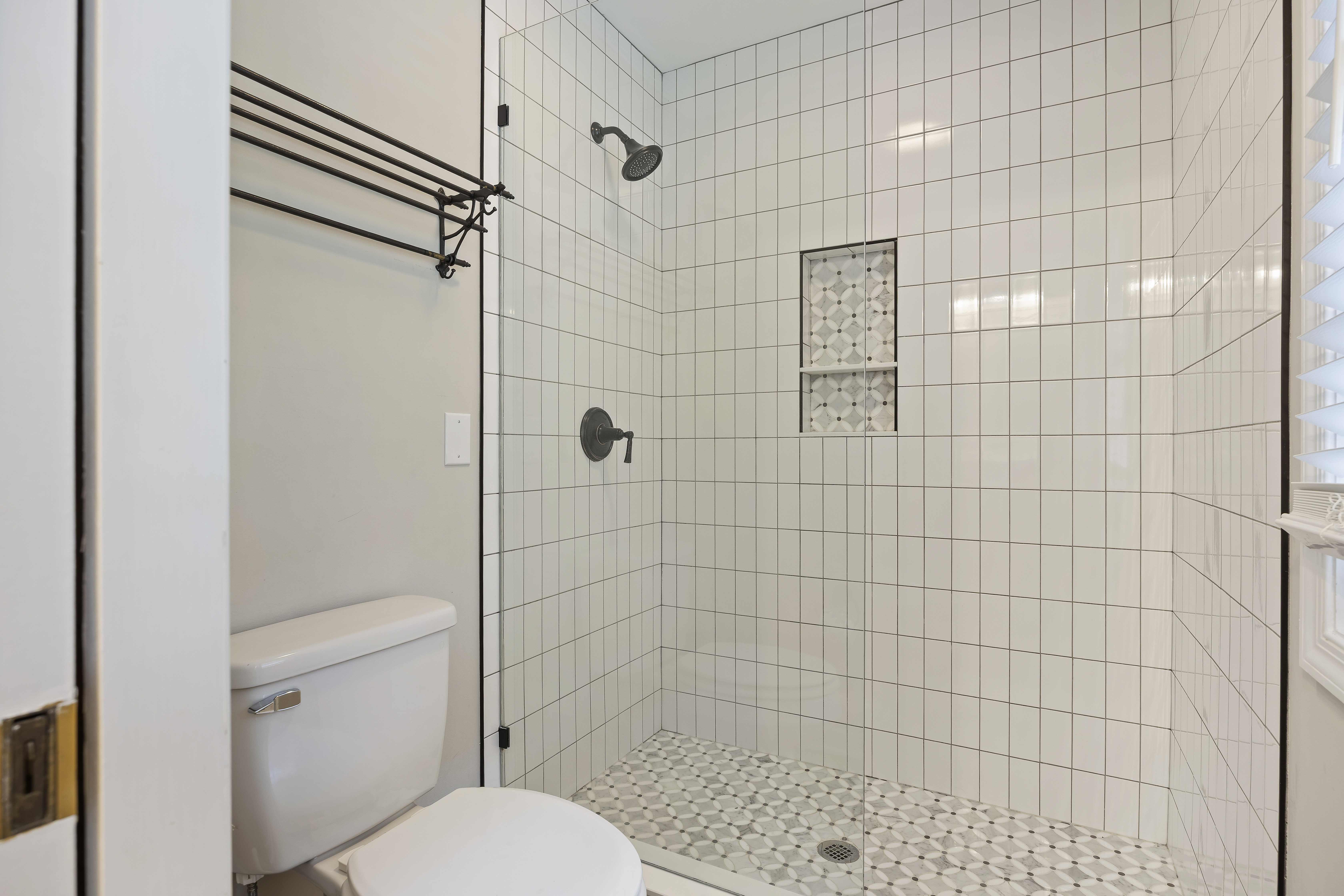 2 Azalea | Bedroom 2 Bathroom