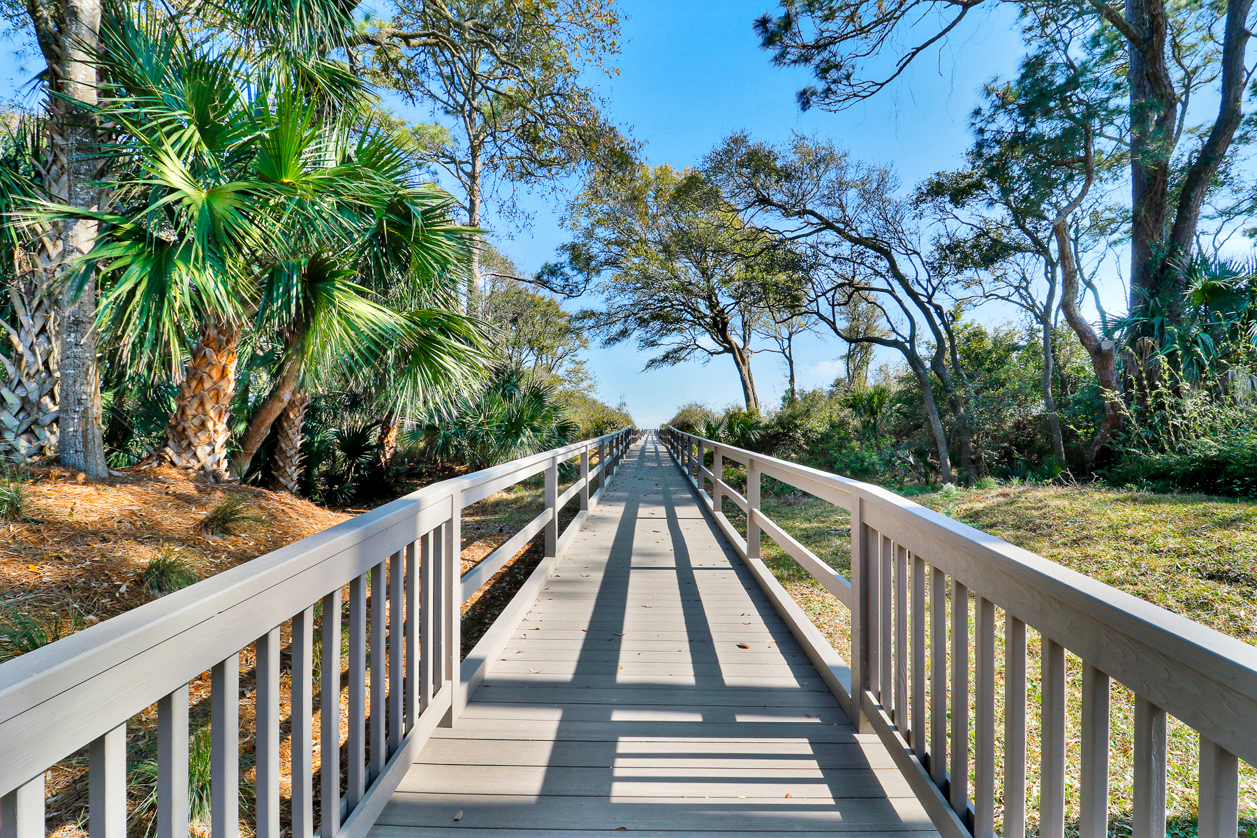 10 Cassina | Brand new private boardwalk to the beach