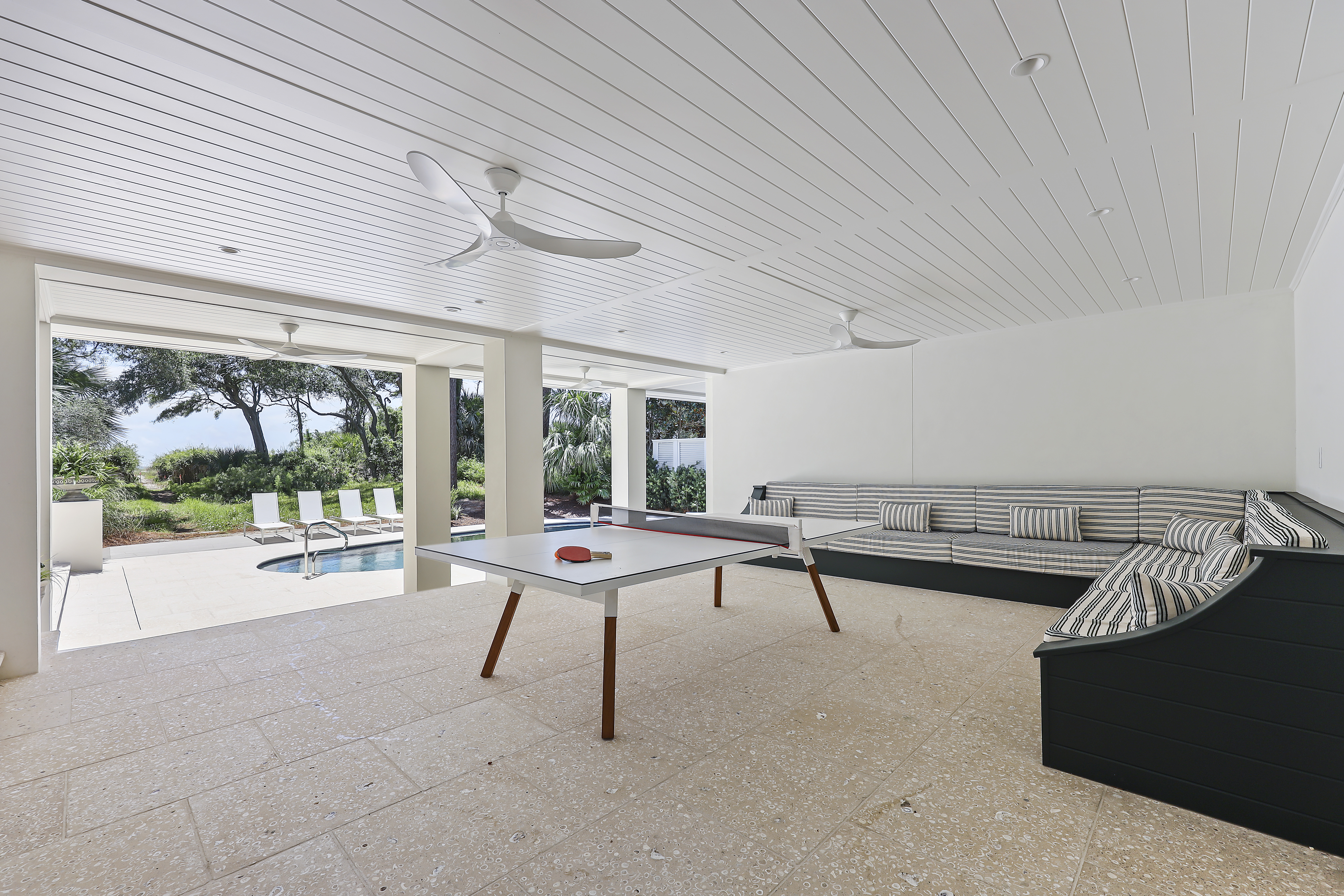 10 Cassina | Ping Pong Table