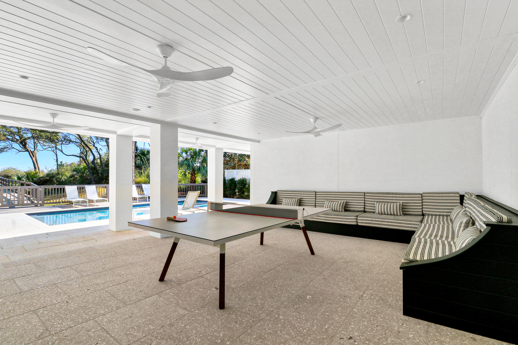 10 Cassina | Ping Pong Table for competitive game nights