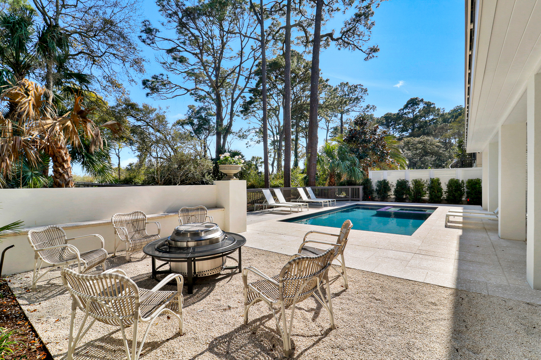 10 Cassina | Stunning Pool w/ private beach access